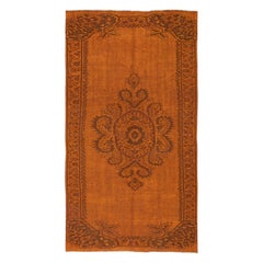 Tappeto per l
area turca fatto a mano 5.4x10 Ft. Tappeto vintage tinto di arancione per una casa moderna