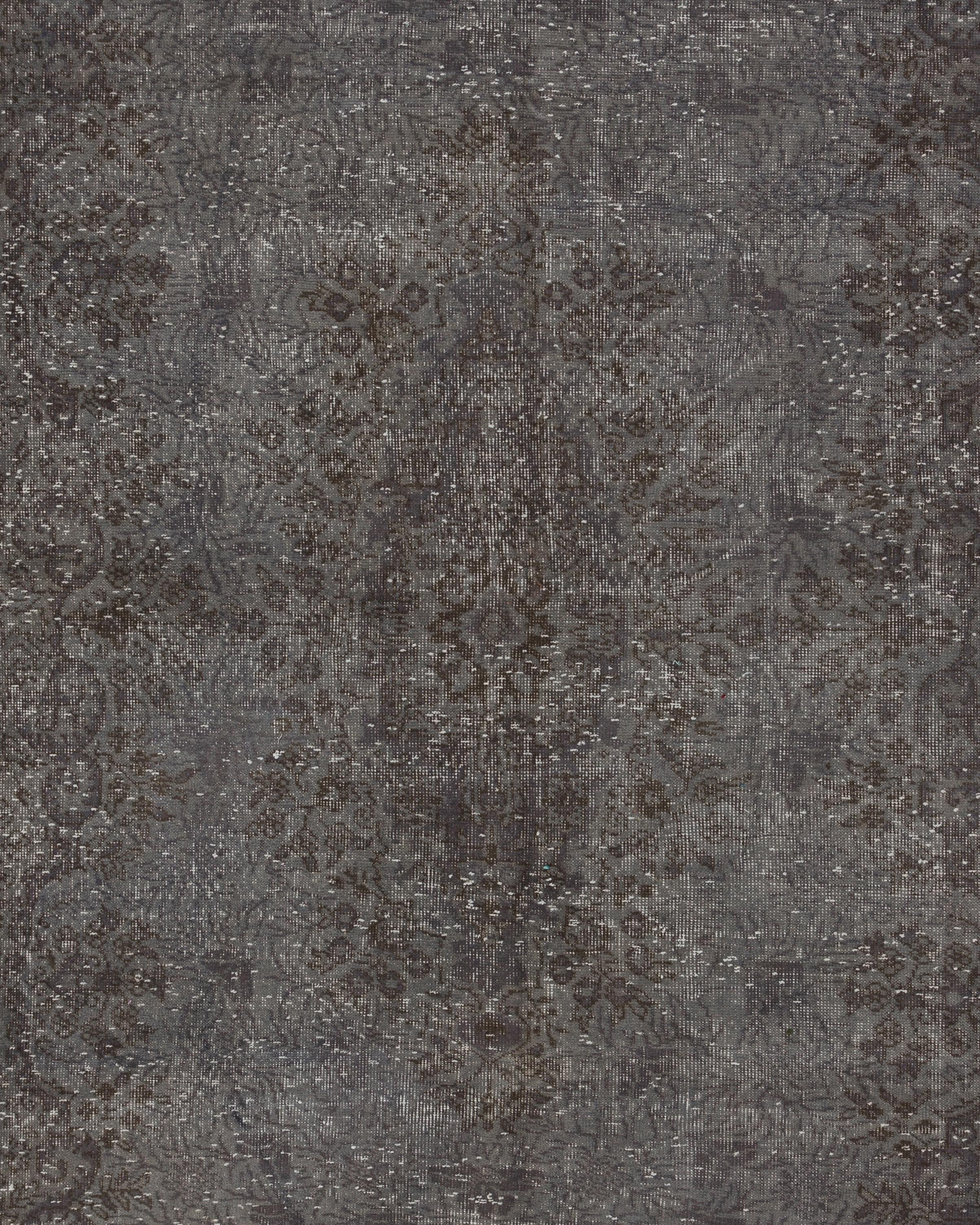Turco Tappeto vintage fatto a mano 5.4x10 Ft tinto in grigio, ottimo per 4 ambienti moderni in vendita