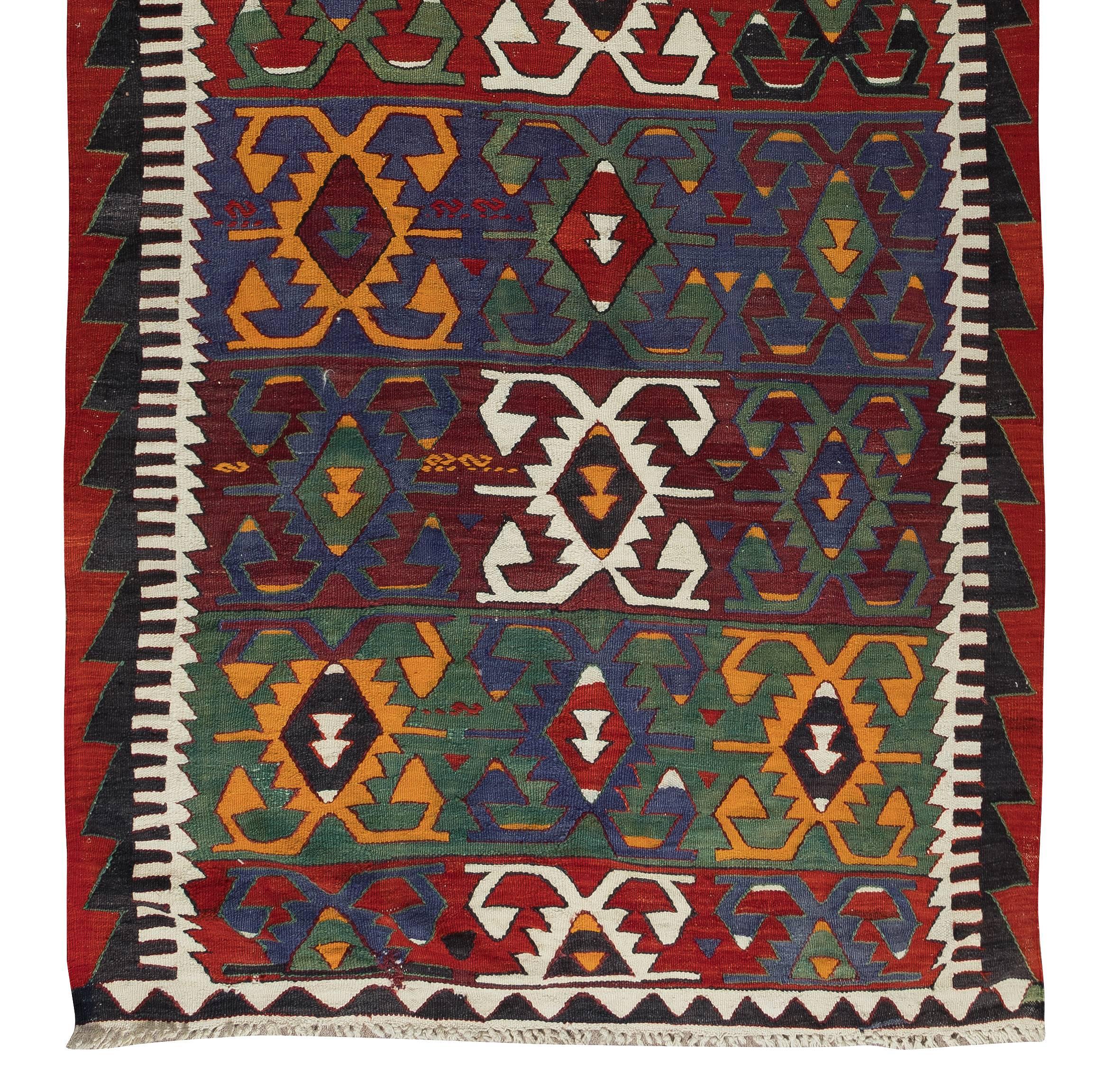 5.4x10.8 Ft Multicolor Hand-Woven Turkish Vintage Wool Kilim, Flat-Weave Rug In Good Condition For Sale In Philadelphia, PA