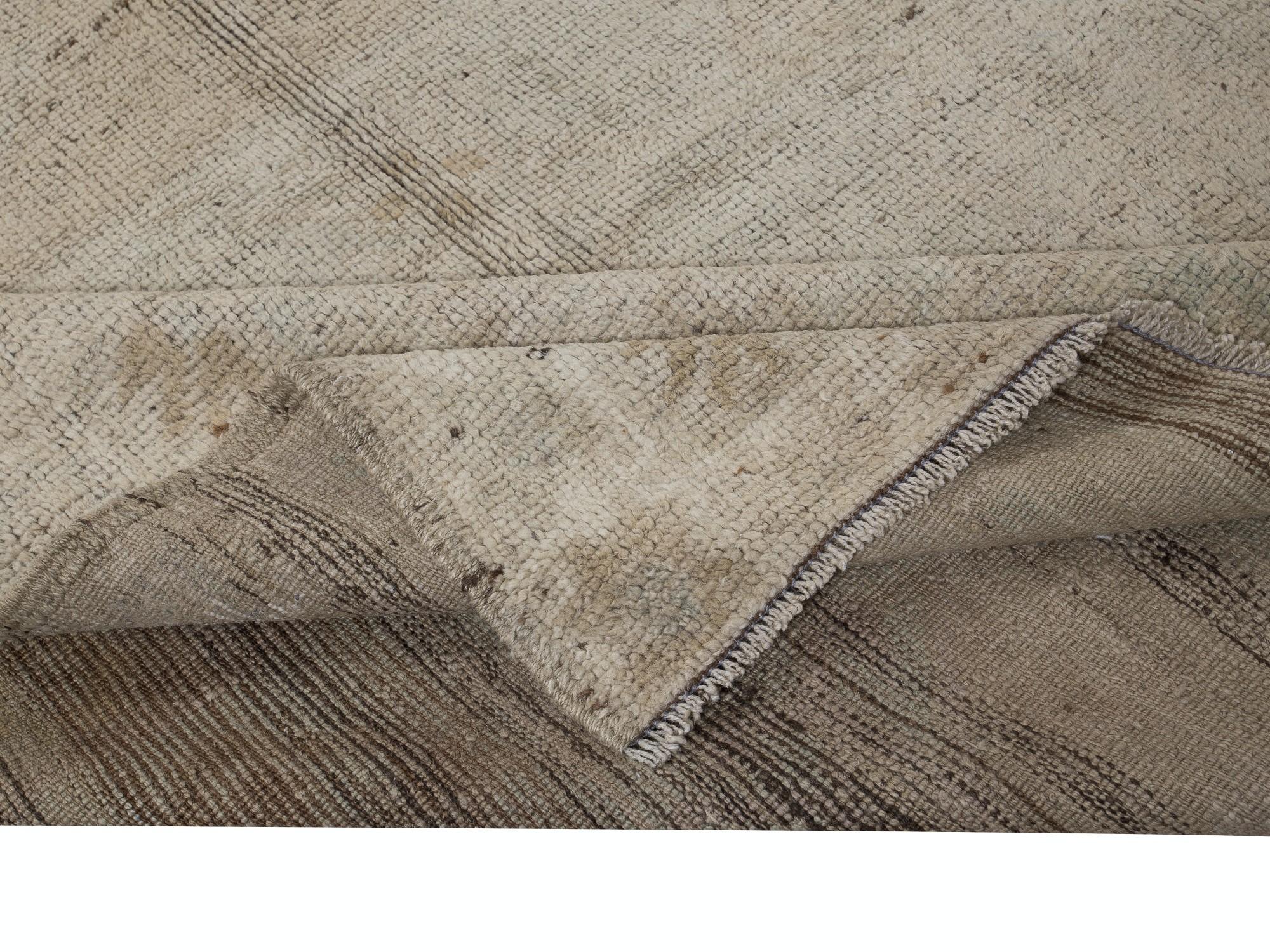 Antiker Washad Vintage-Teppich in Beige, 5,4x12 Ft, handgefertigter Anatolischer Oushak-Teppich (Türkisch) im Angebot