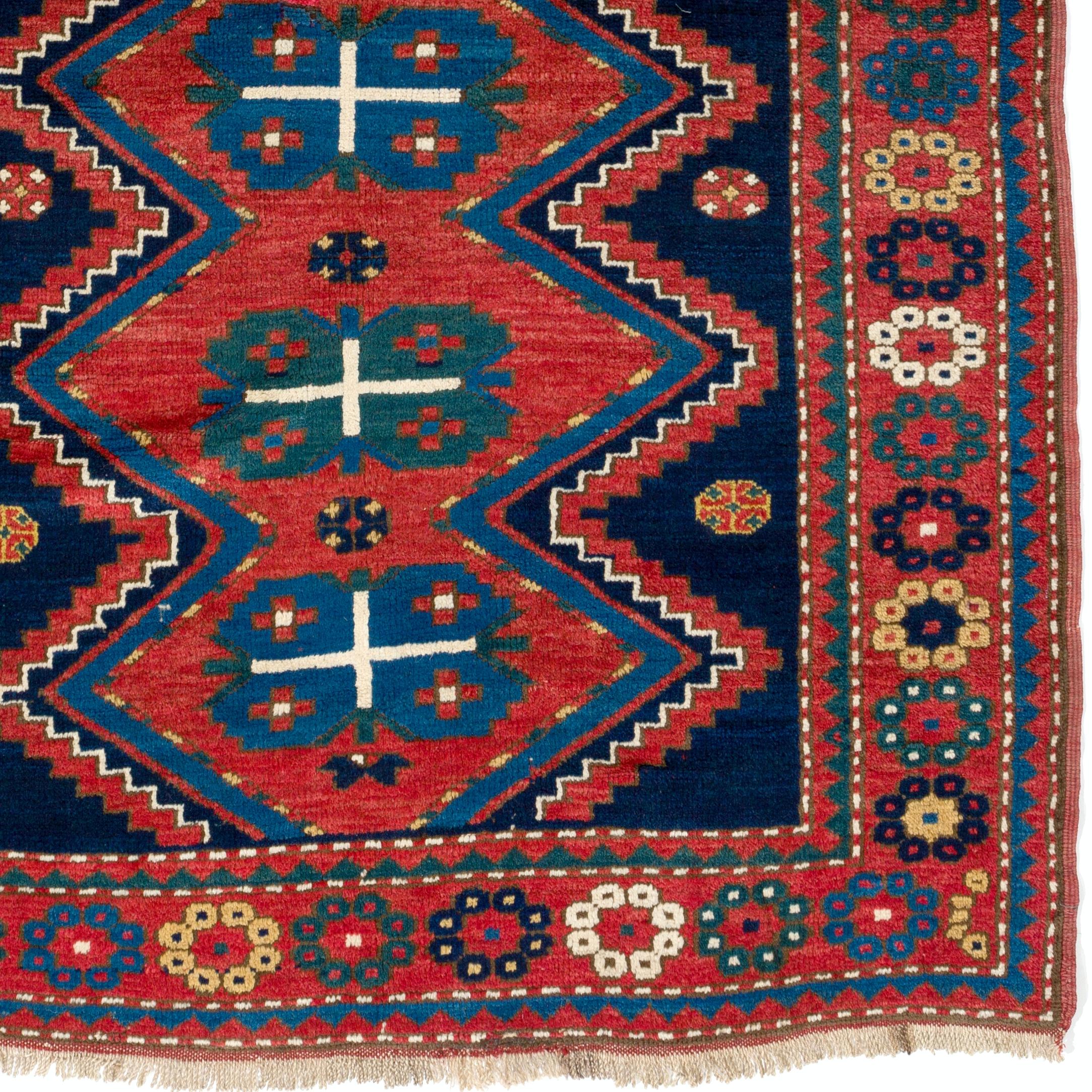 Antiker kaukasischer Kazak-Teppich mit 5,4x7 Fuß, um 1900, Original (Kaukasisch) im Angebot