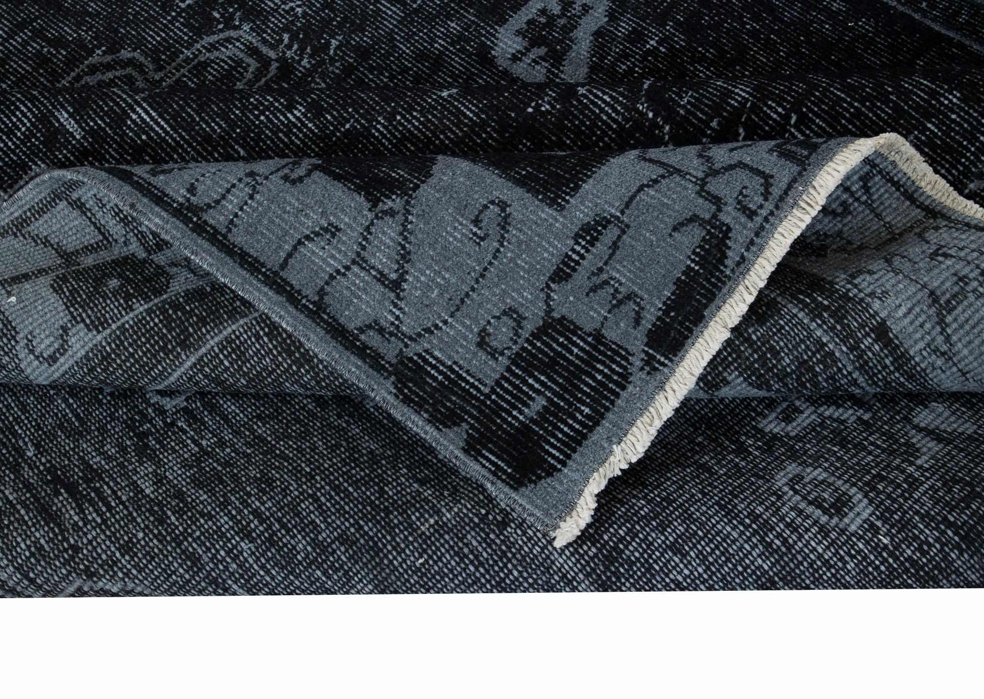 Moderner schwarzer und grauer Art-Déco-Teppich 5,4x7.7 Ft, handgeknüpft in der Türkei (Art déco) im Angebot