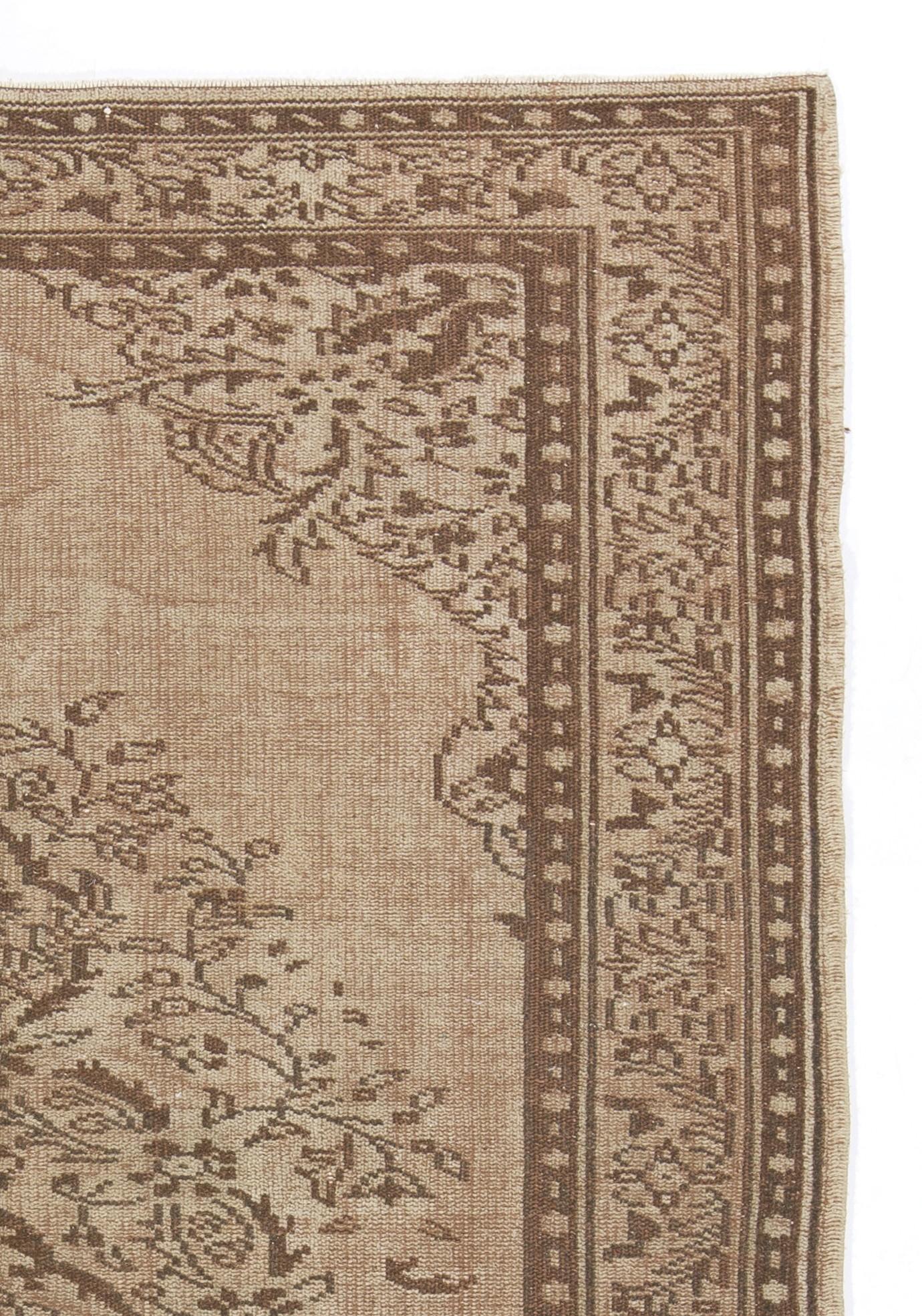 5.4x7.8 Ft handgeknüpft Vintage Zentral Anatolien Wolle Bereich Teppich in Brown Farben (Handgeknüpft) im Angebot