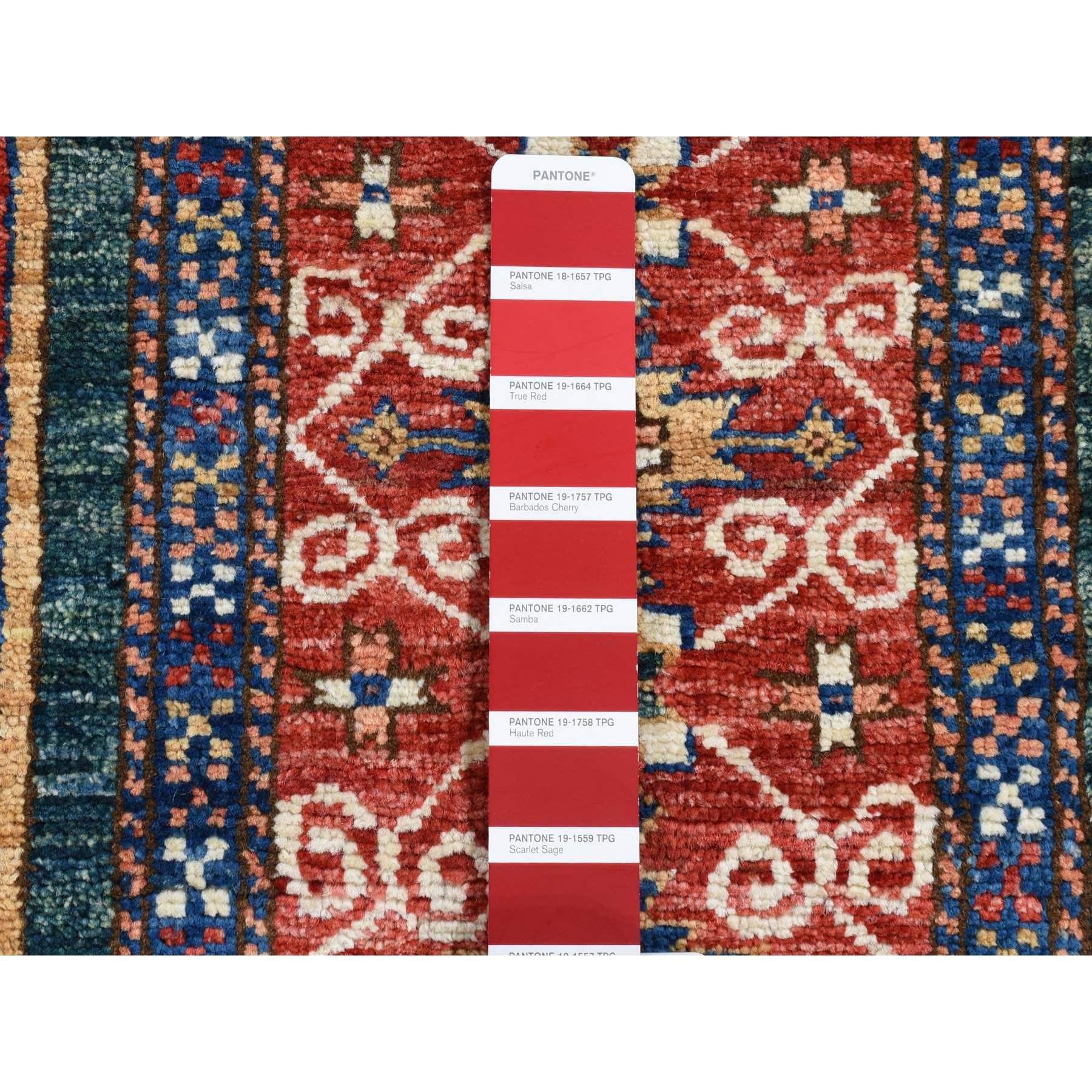 Alfombra afgana de lana anudada a mano con diseño geométrico Super Kazak verde oscuro de 1,80 x 1,80 metros Kazajo en venta