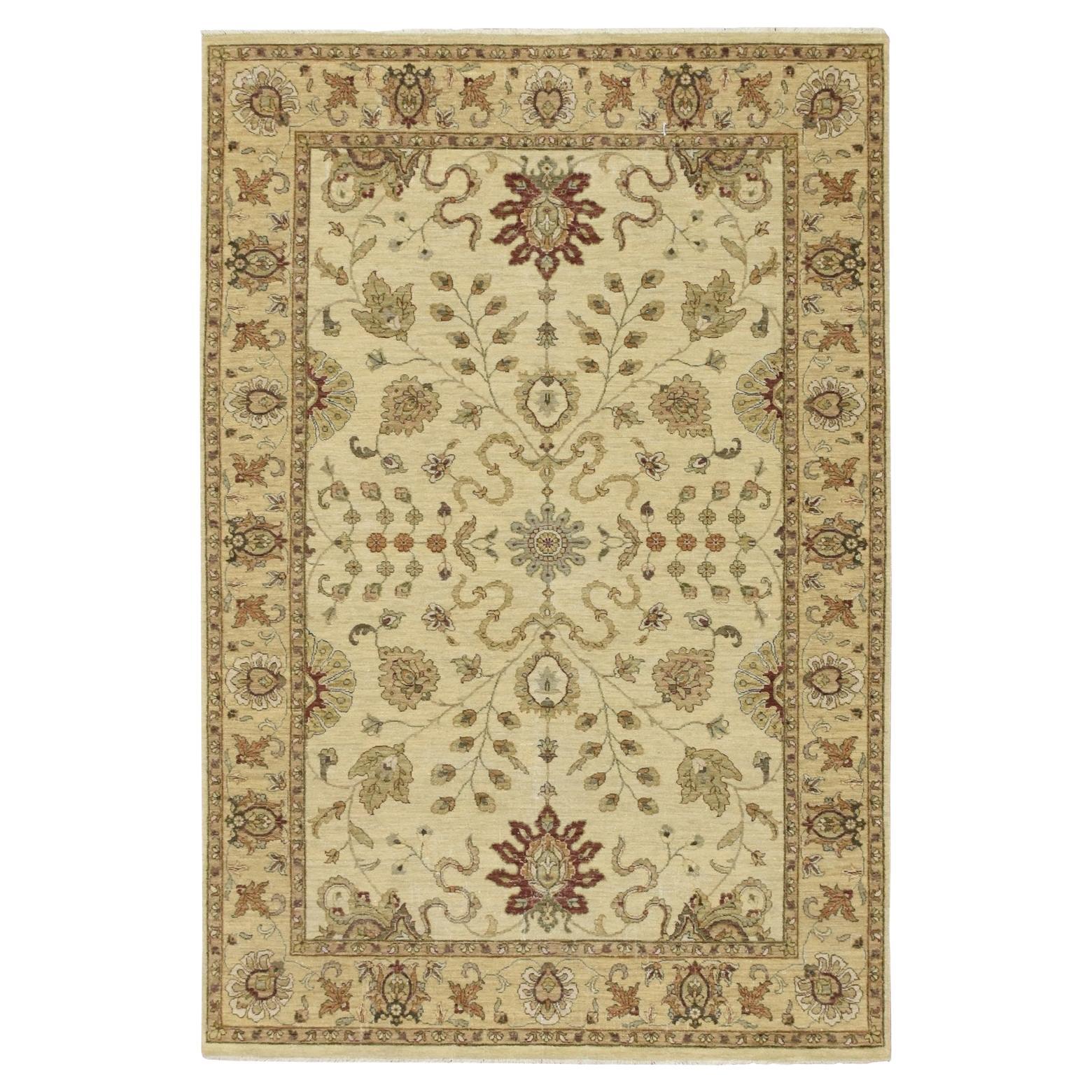 5
4 "x8
 Ivory Agra with Ziegler Design Leaf Pattern Hand Knotted Pure Wool Rugs (Tappeto in pura lana annodato a mano)