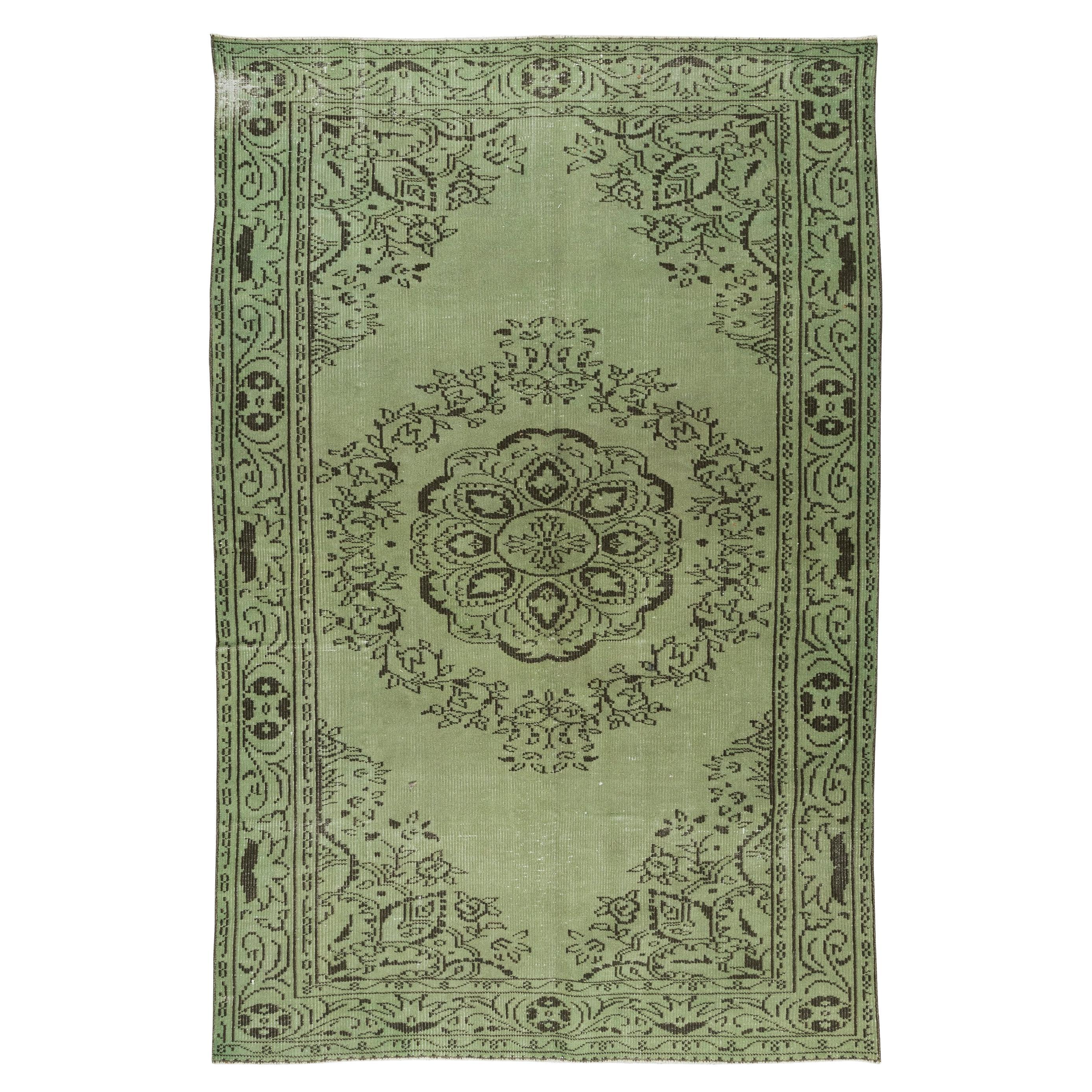 5.4x8.4 Ft Vintage Handmade Turkish Wool Area Rug in Green for Modern Interiors For Sale