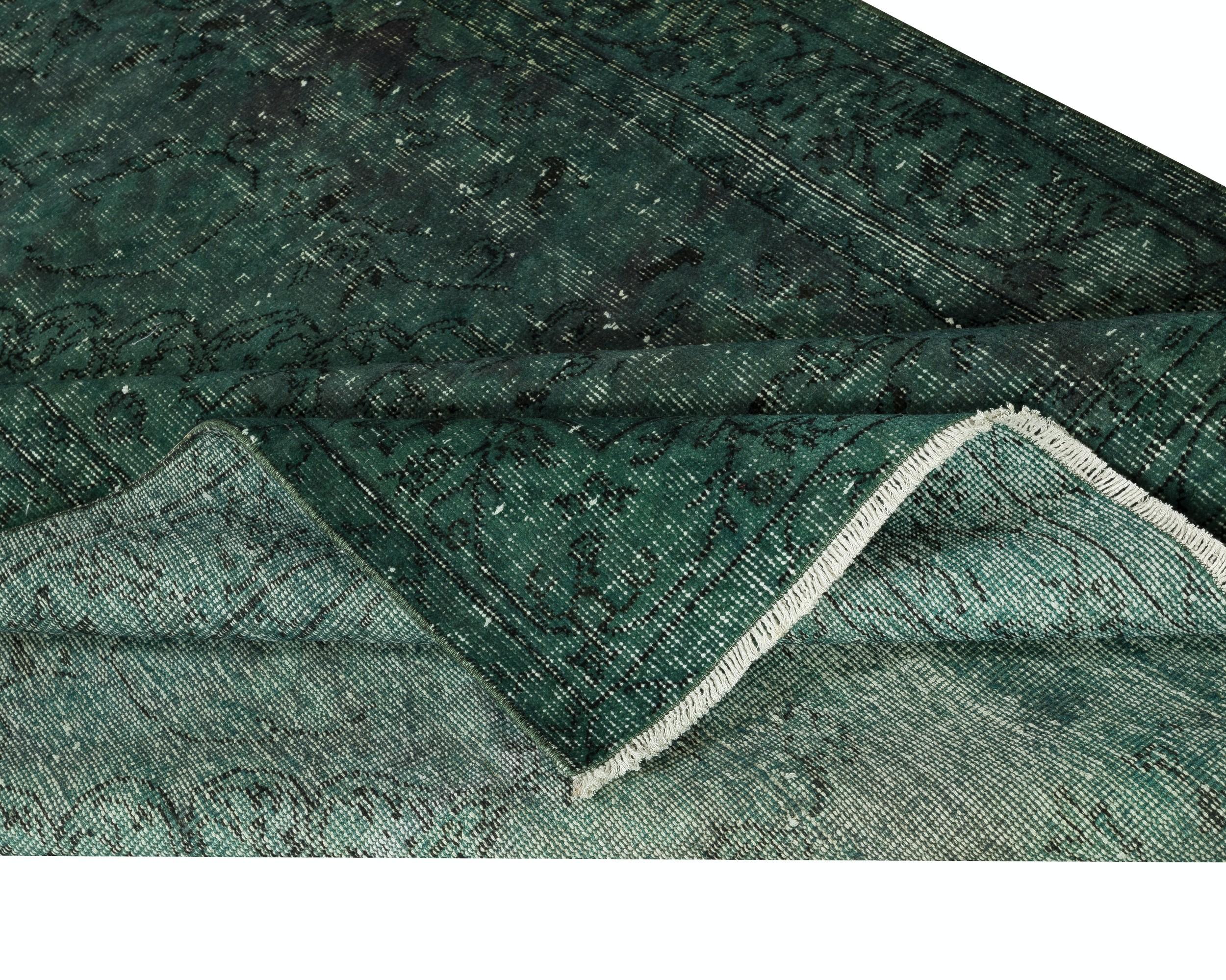 5.4x8.5 Ft Moderner handgeknüpfter Flächenteppich. Türkische Bodenbedeckung in Dunkelgrün (Handgeknüpft) im Angebot