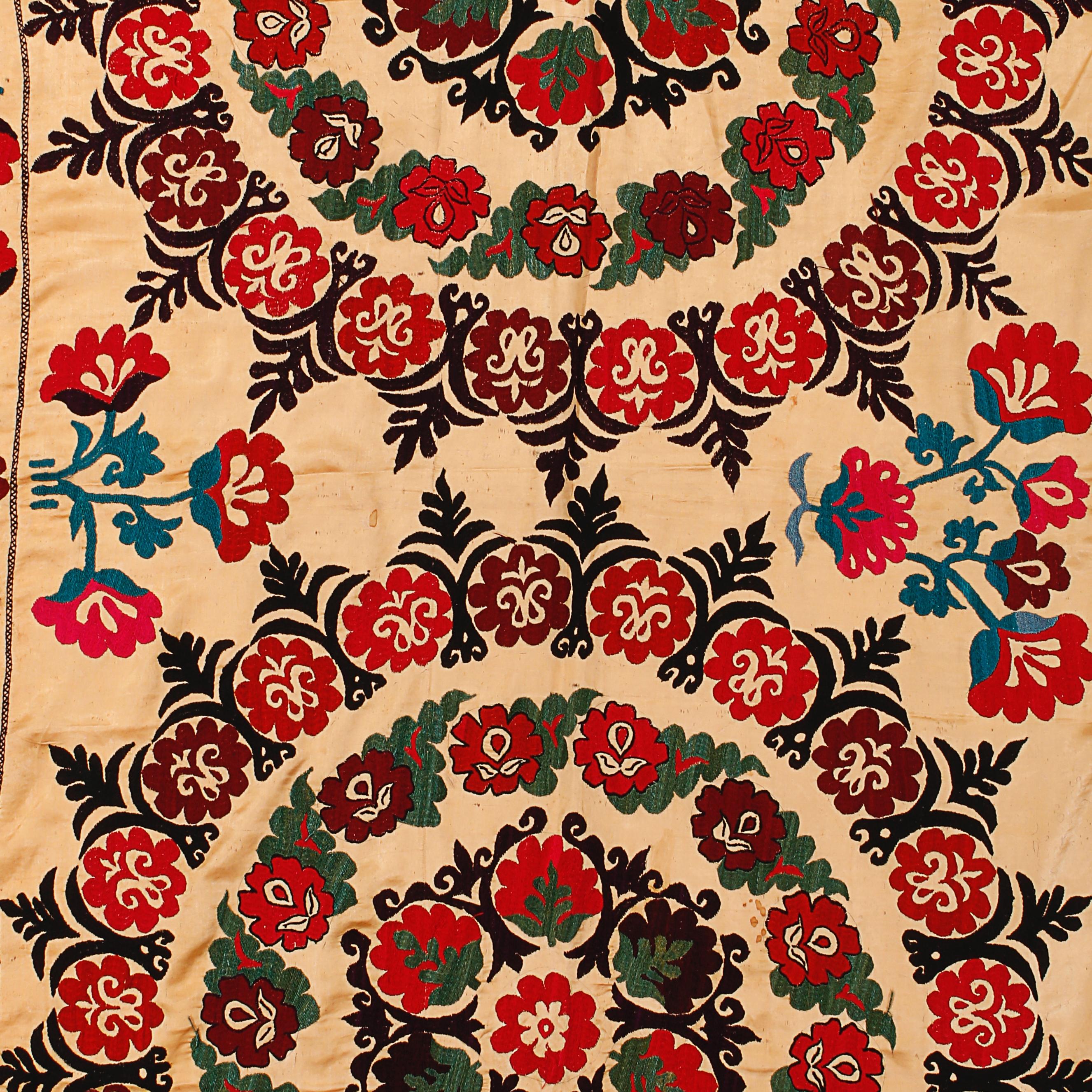 Suzani 5.4x8.6 ft Silk Embroidery Wall Hanging, Vintage Tablecloth, Yellow Bedspread For Sale