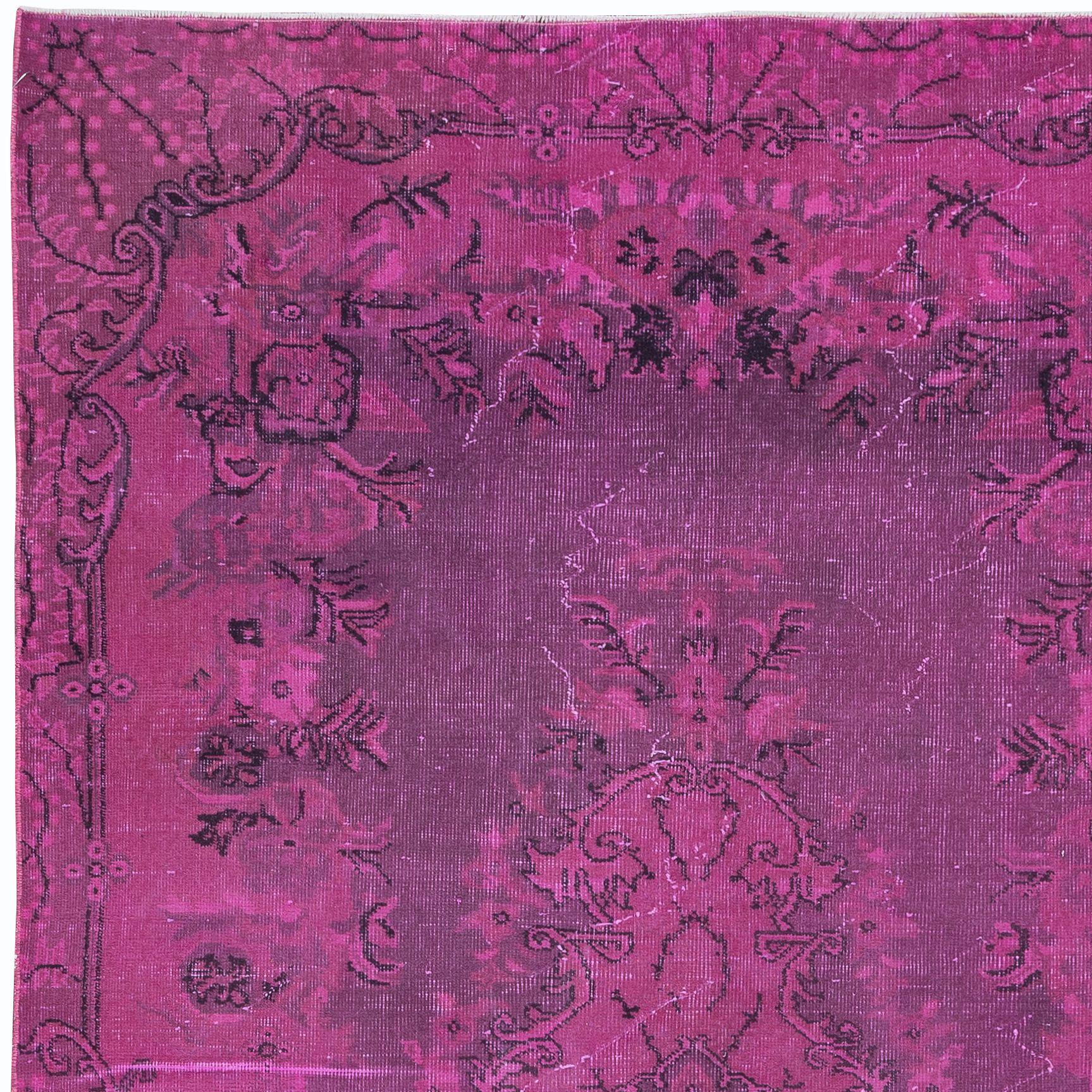 5.4x8.7 Ft Pink Handmade Modern Rug, Turkish Living Room Carpet with Medallion In Good Condition For Sale In Philadelphia, PA