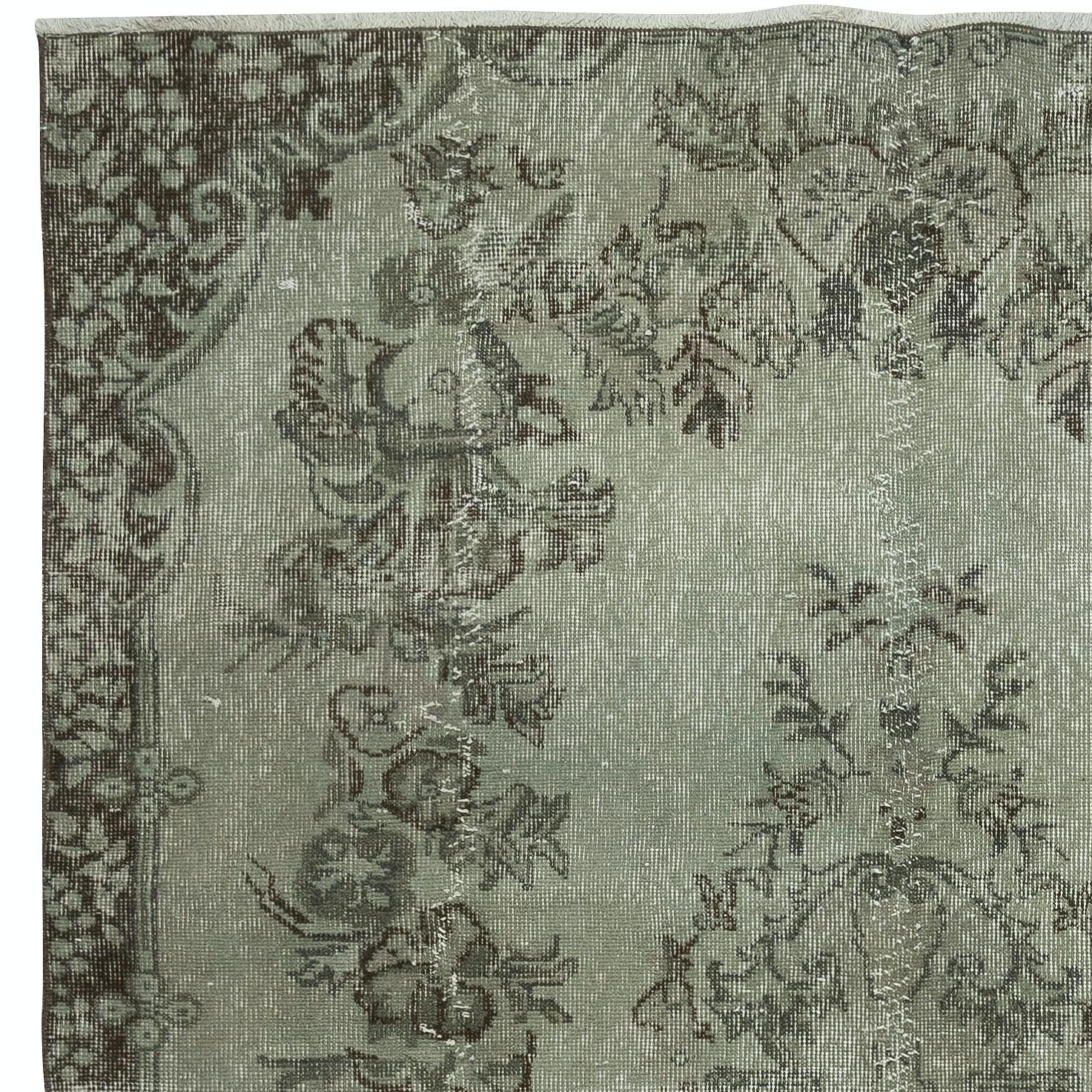Alfombra turca vintage teñida en verde de 1,5 x 1,8 m para interiores modernos Turco en venta