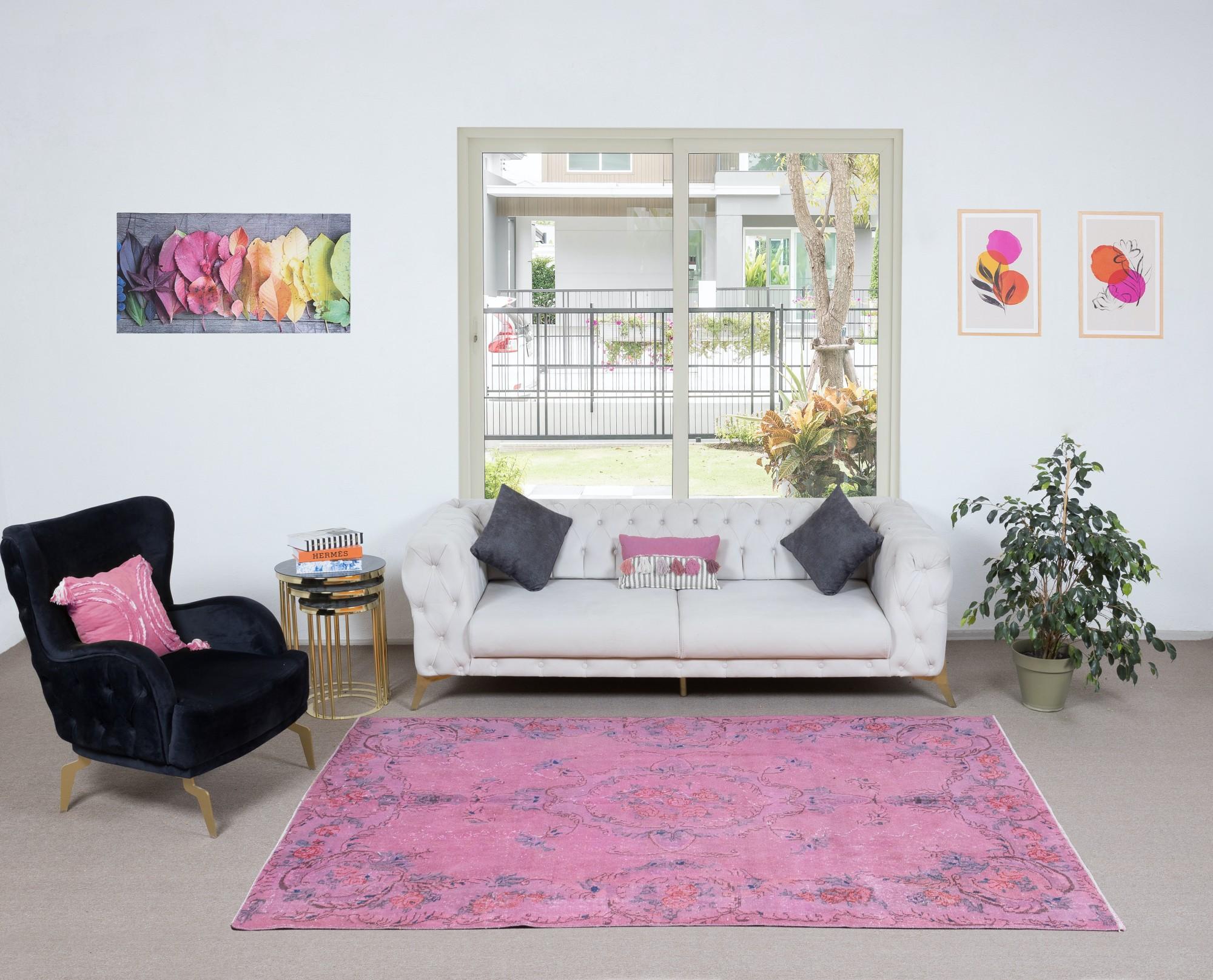 5.4x8.8 Ft Contemporary Handmade Turkish Floral Pattern Area Rug in Soft Pink (Handgeknüpft) im Angebot