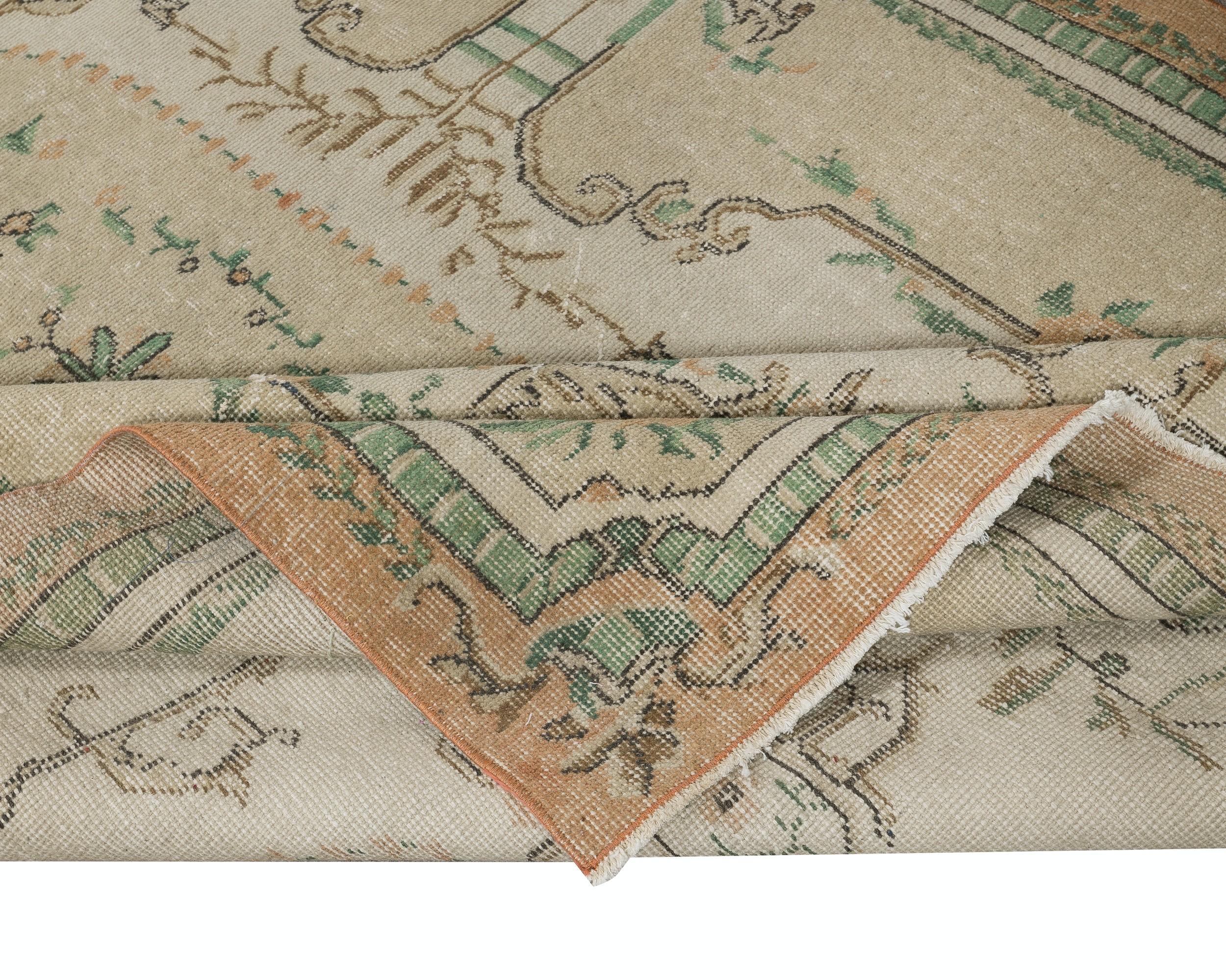 5,4x8.8 Ft Französischer Aubusson-inspirierter Vintage-Teppich aus türkischer Wolle, handgefertigt (Land) im Angebot