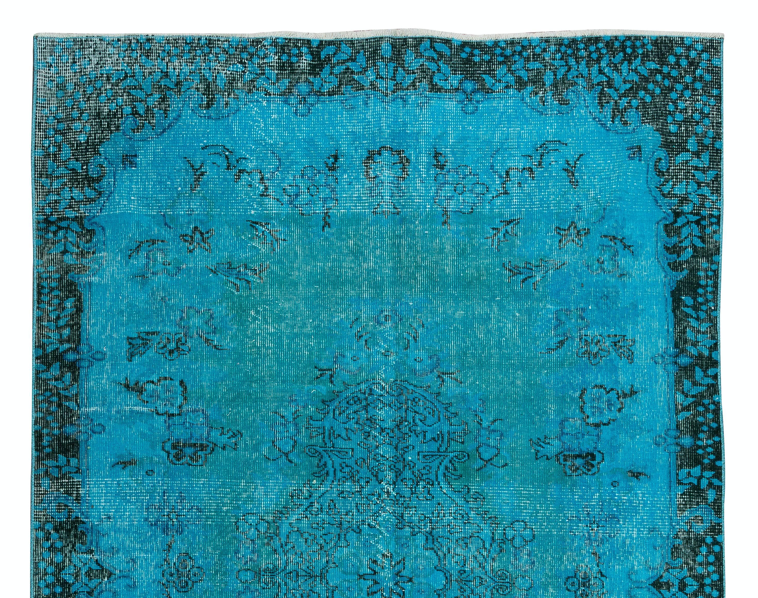 5.4x8.8 Ft Modern Handmade Area Rug. Trkischer Over-Dyed-Teppich in Teal, Vintage (Türkisch) im Angebot