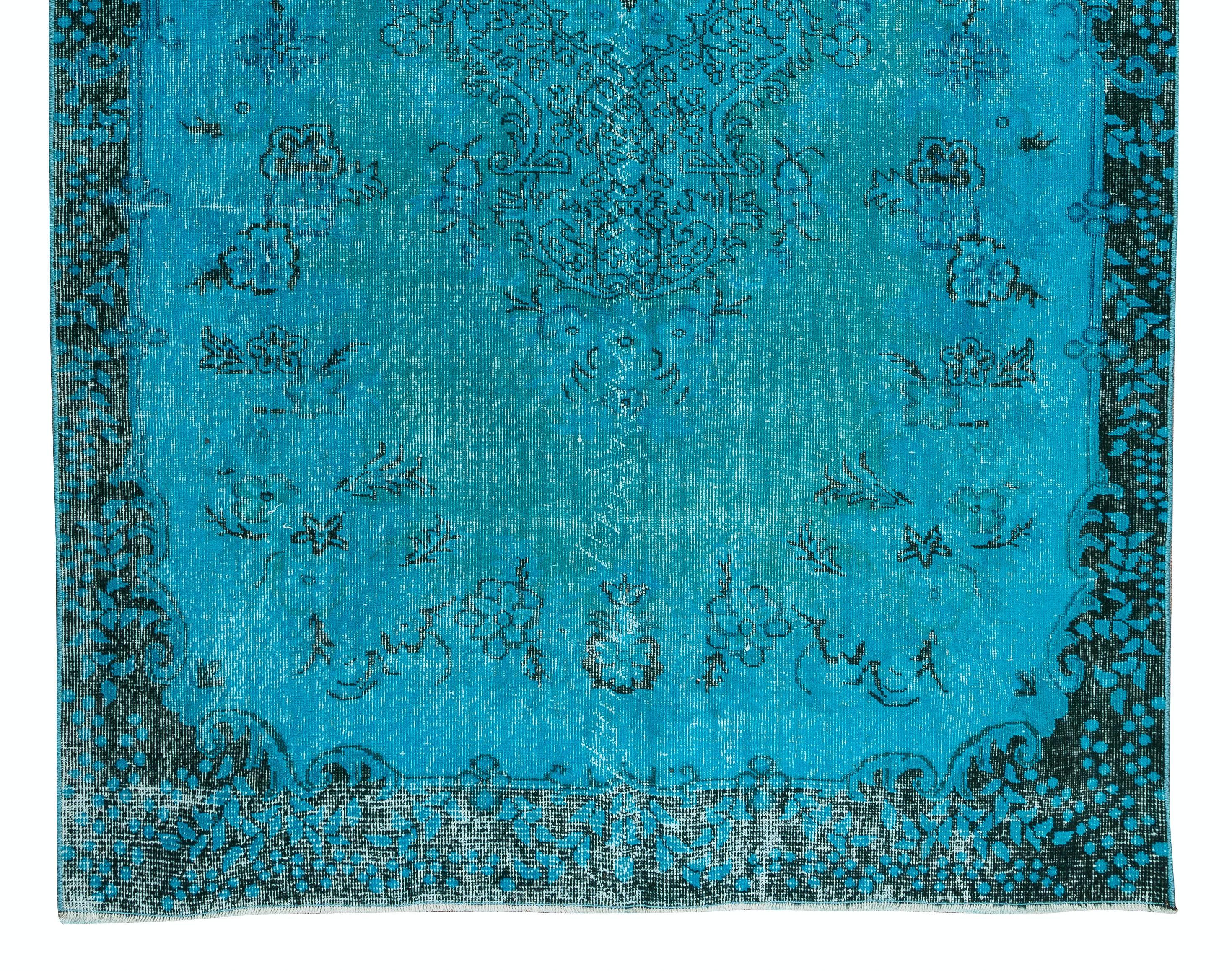 5.4x8.8 Ft Modern Handmade Area Rug. Trkischer Over-Dyed-Teppich in Teal, Vintage (Handgewebt) im Angebot