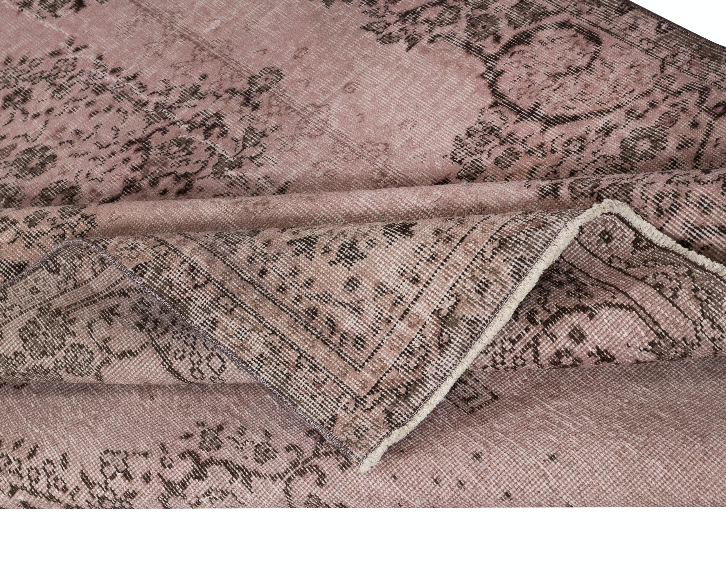 Turkish 5.4x8.8 Ft Pink Color Handmade Area Rug from Turkey. Great 4 Modern Interiors For Sale