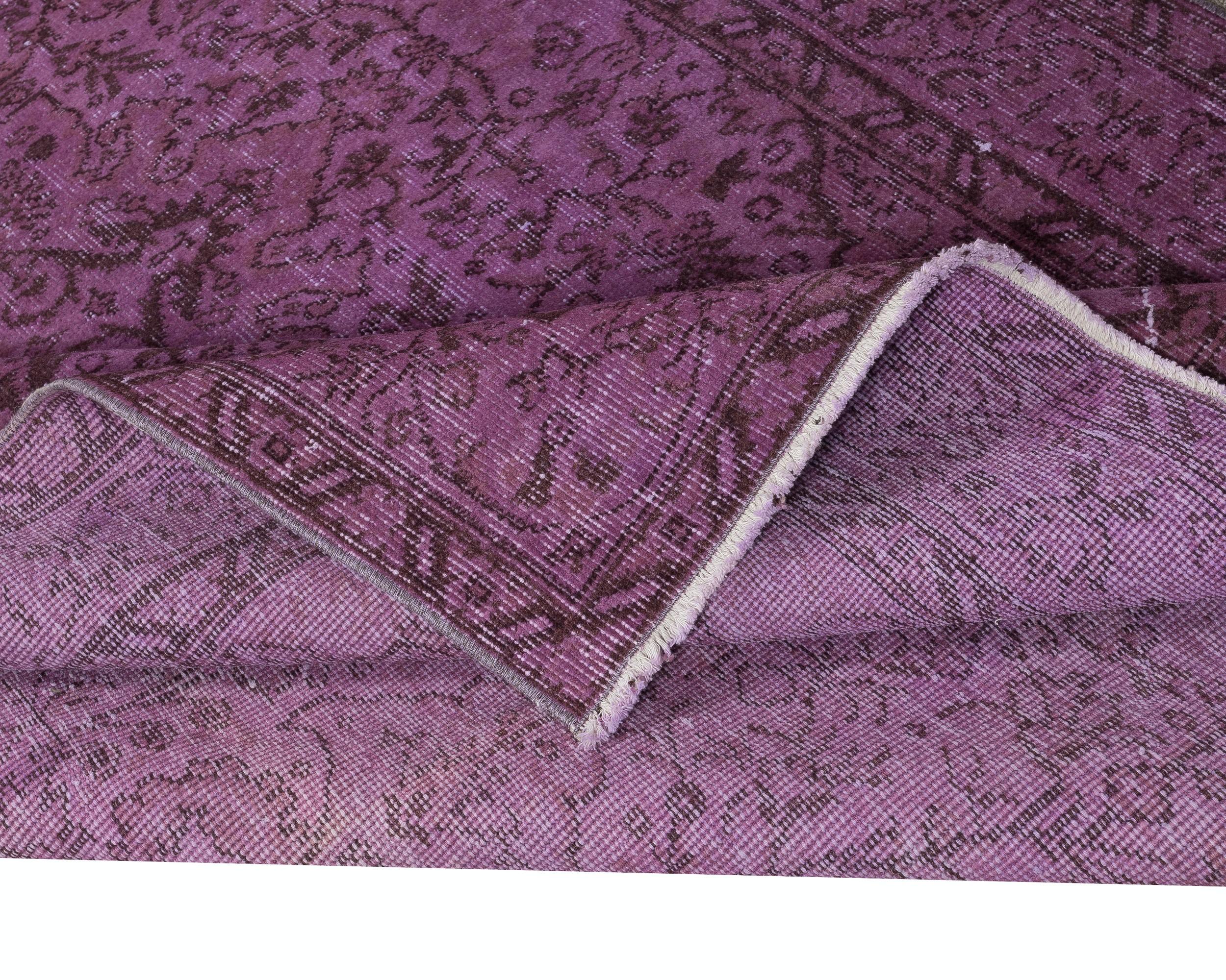 Moderno Tappeto d'area fatto a mano 5.4x8.8 Ft di colore viola proveniente dalla Turchia, ottimo 4 Interni moderni in vendita