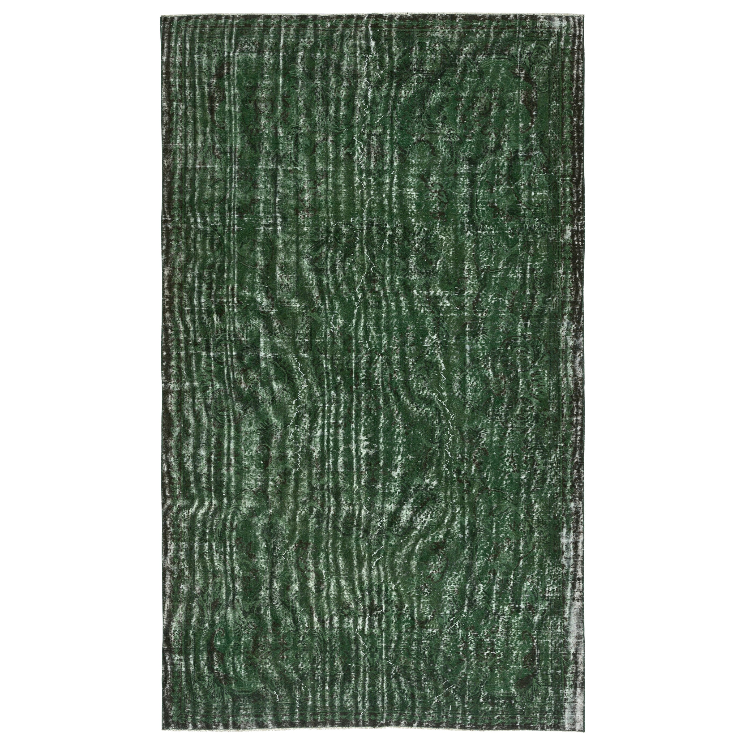 5.4x9 Ft Distressed Vintage Handmade Turkish Wool Area Rug Overdyed in Green (Tapis de laine turque surteintée)