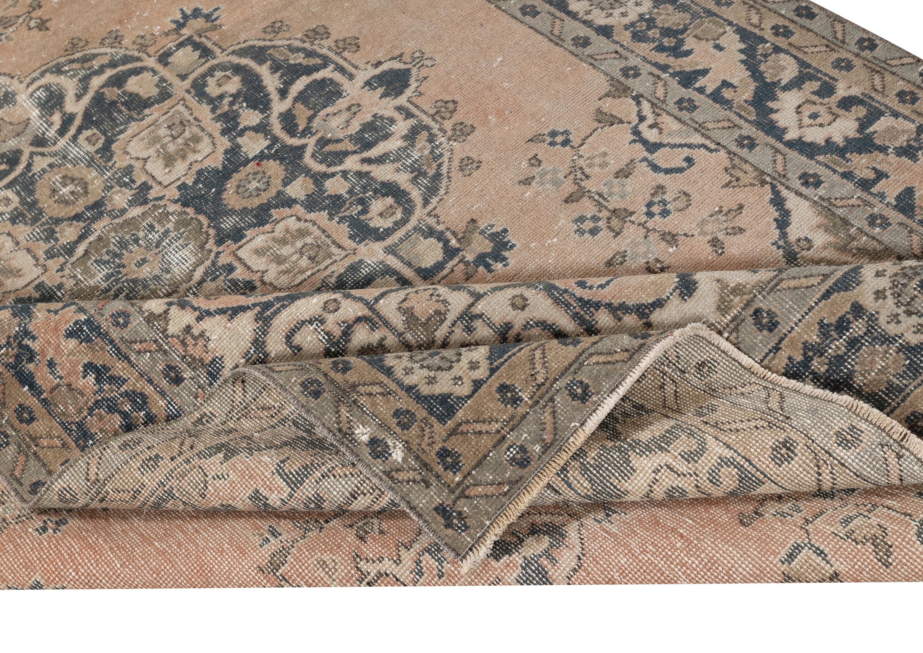 5.4x9 Ft Vintage Handmade Türkische Wolle Teppich mit Medaillon Design für Wohnzimmer (Rustikal) im Angebot