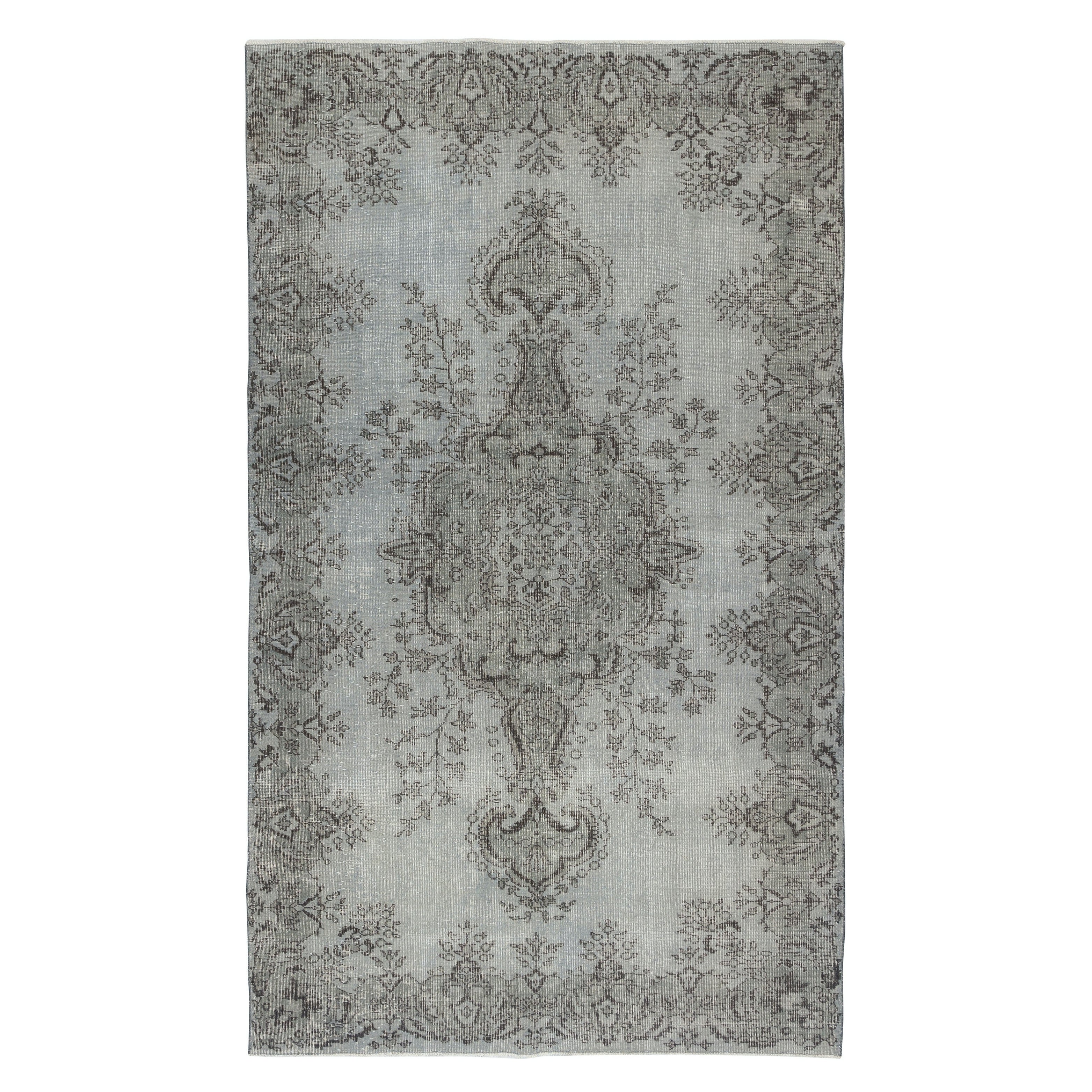 Tappeto vintage sovratinto grigio 5.4x9.3 Ft per interni moderni. Annodato a mano in Turchia