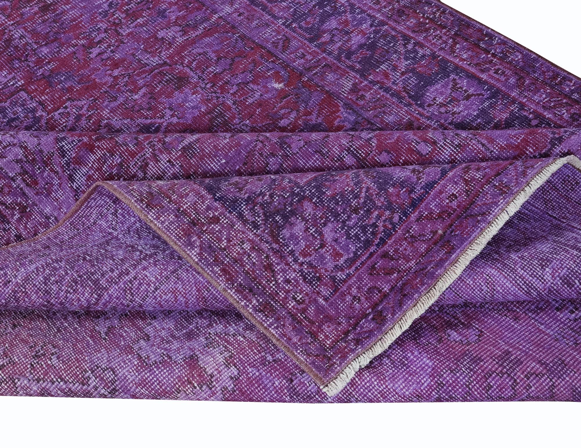 5.4x9.3 Ft Purple Handmade Wool Area Rug, Modern Turkish Carpet for Living Room In Good Condition For Sale In Philadelphia, PA