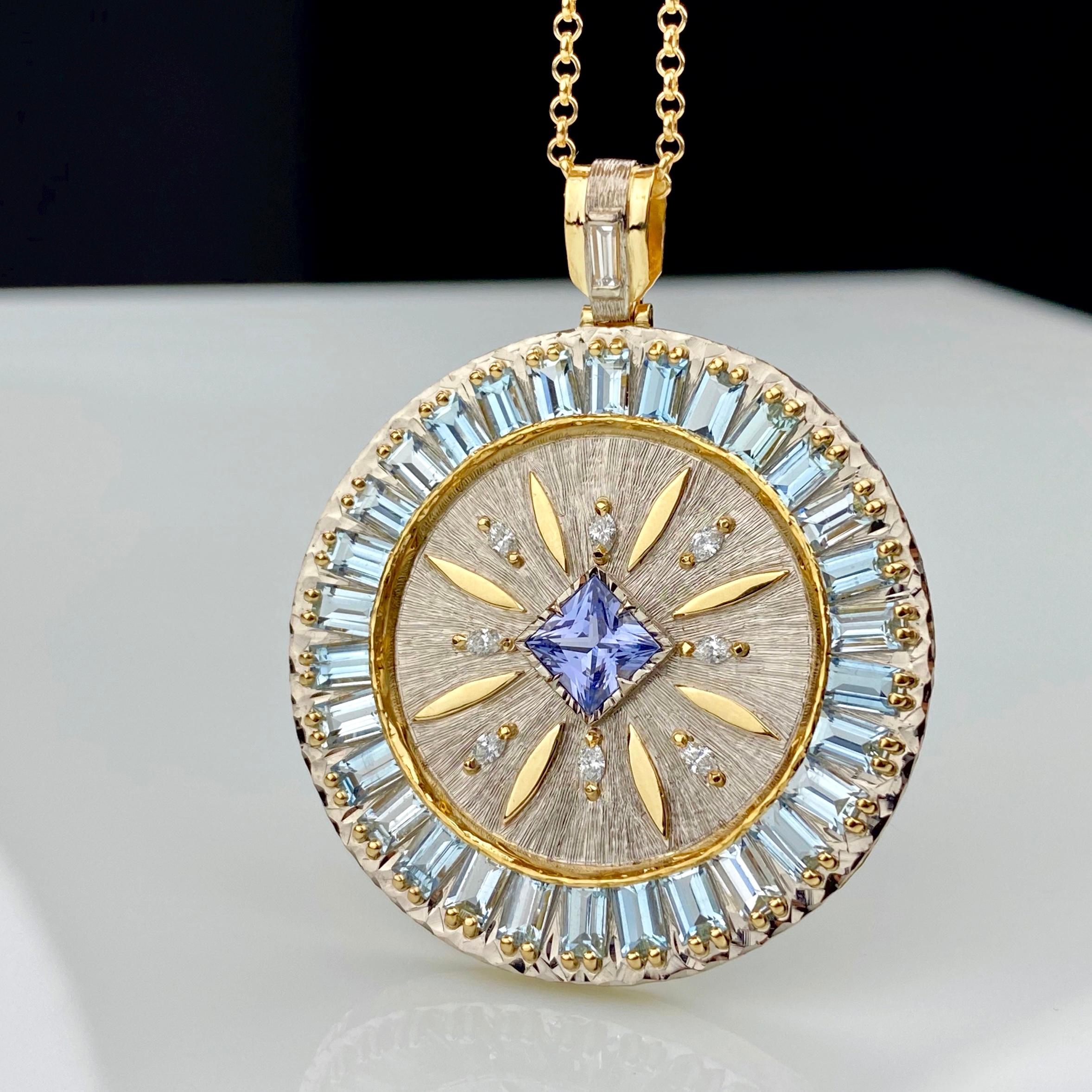 This 5,5ct Ceylon Sapphire is surround by 30 Aquamarine and 16 Diamonds and one central diamond on the pendant with total weight 0,53ct.  Double-sided Pendant