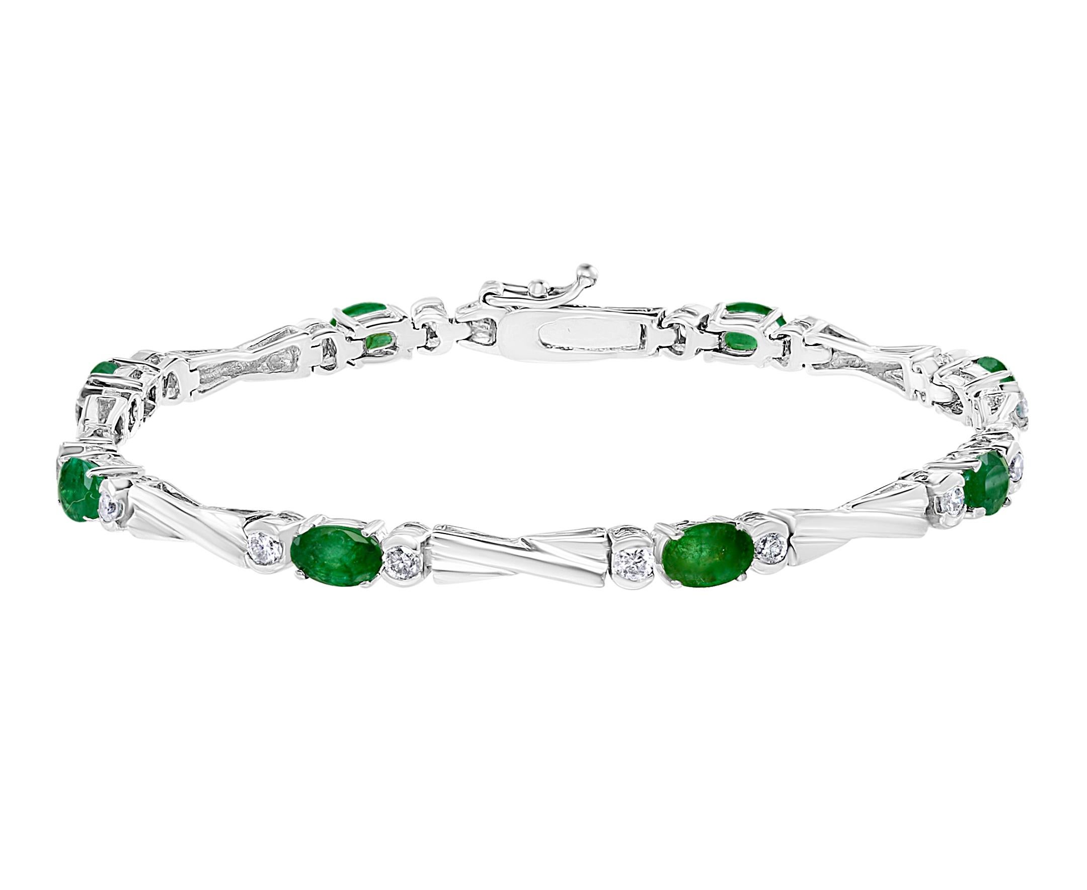 5.5 Carat Emerald 1 Carat Diamond Tennis Bracelet 14 Karat White Gold In New Condition In New York, NY