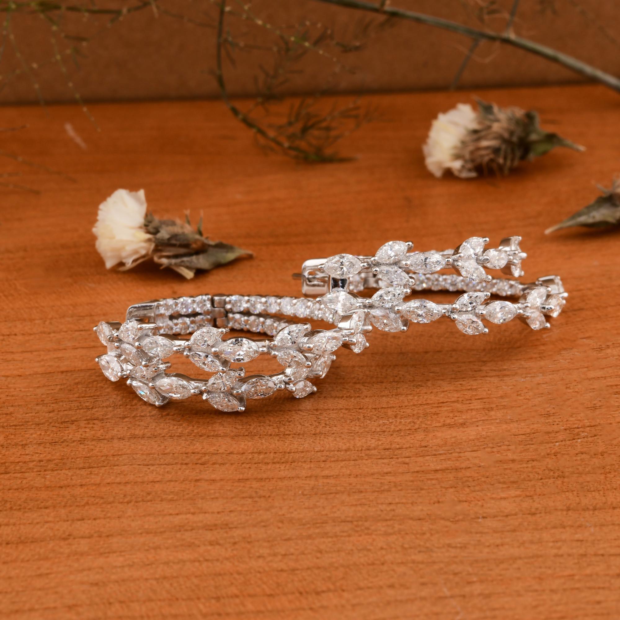 Pendientes de aro de diamantes talla brillante redonda marquesa de 5,5 quilates y oro blanco de 14 quilates Moderno en venta