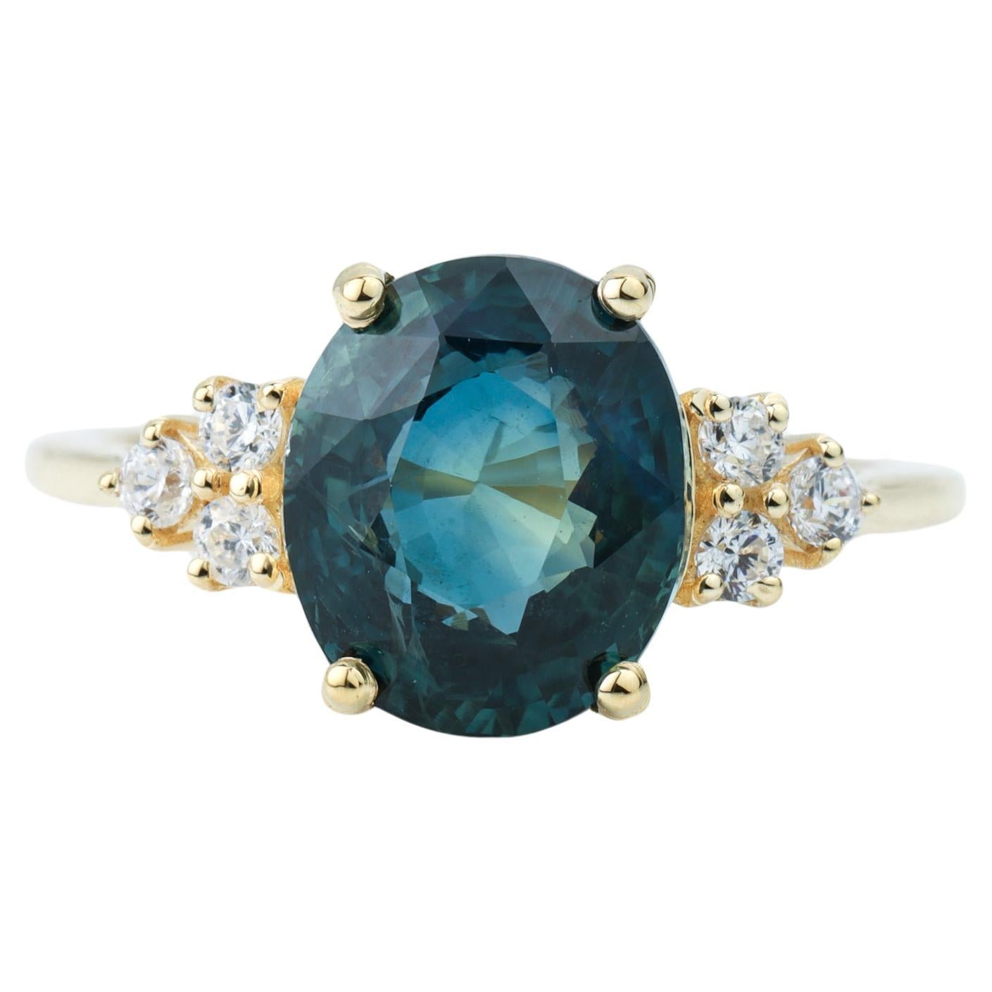 5.5 Carat Natural Teal Sapphire Oval Cocktail Engagement Ring 18k Yellow Gold For Sale