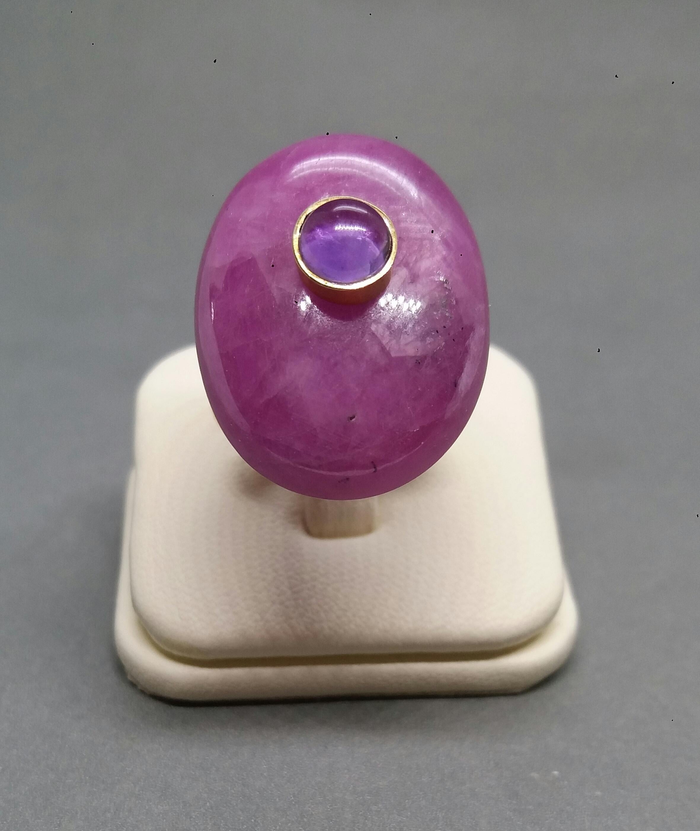 55 Carat Oval Natural Ruby Cab Amethyst Round Cabochon 14 Kt Gold Cocktail Ring For Sale 5