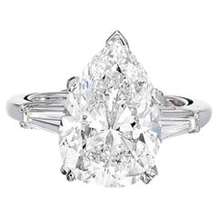 5.5 Carat Pear Statement Brilliant White VS   Refined Grandeur Diamond Ring