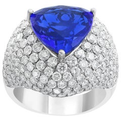 5.5 Carat Trillion Cut Tanzanite and 6 Carat Diamonds Ring 18 Karat White Gold