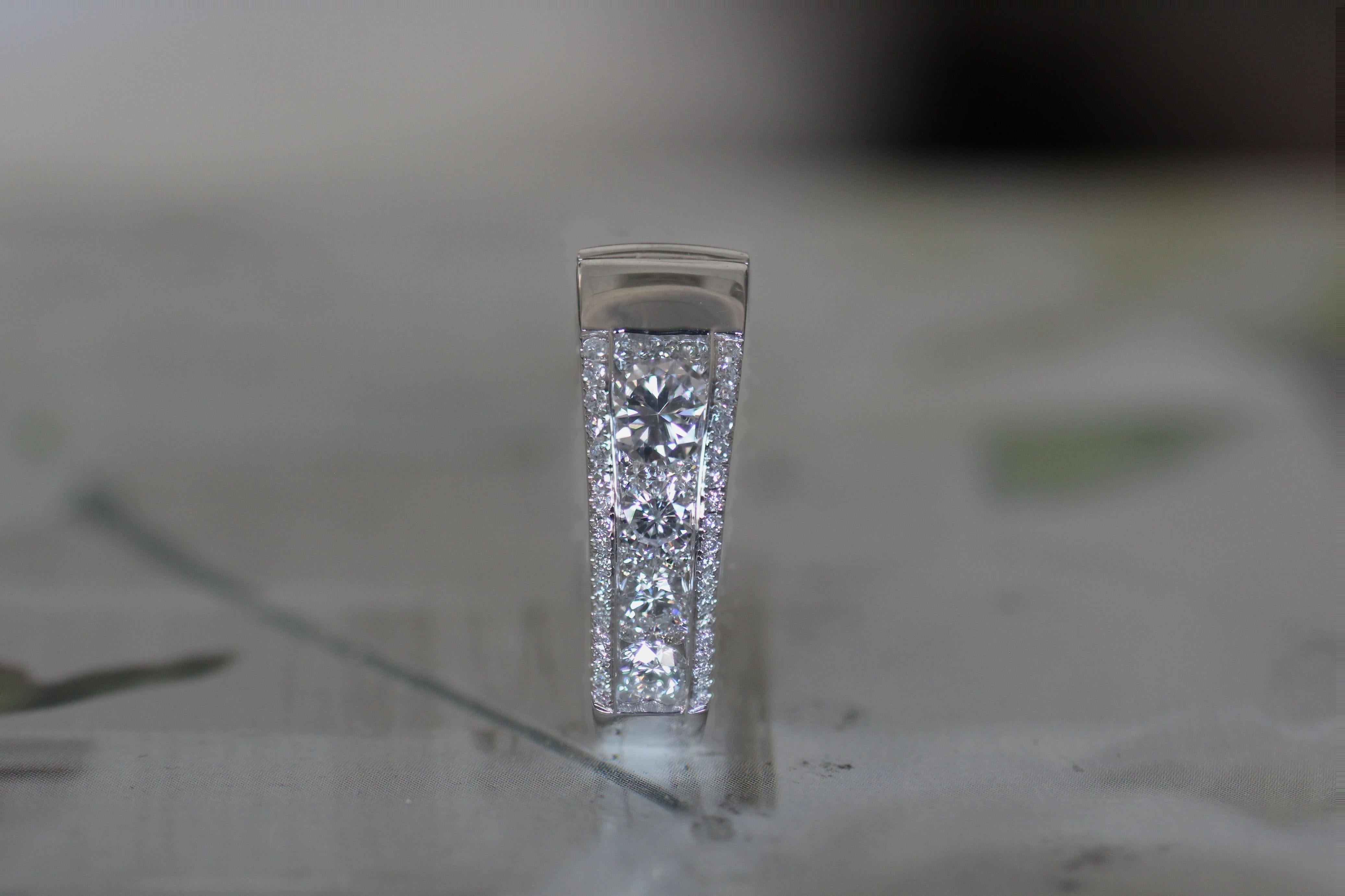 5,5 Karat TW Diamanten Kanal Satz von Diamant-Ohrringe Weißgold, Ben Dannie (Rundschliff) im Angebot