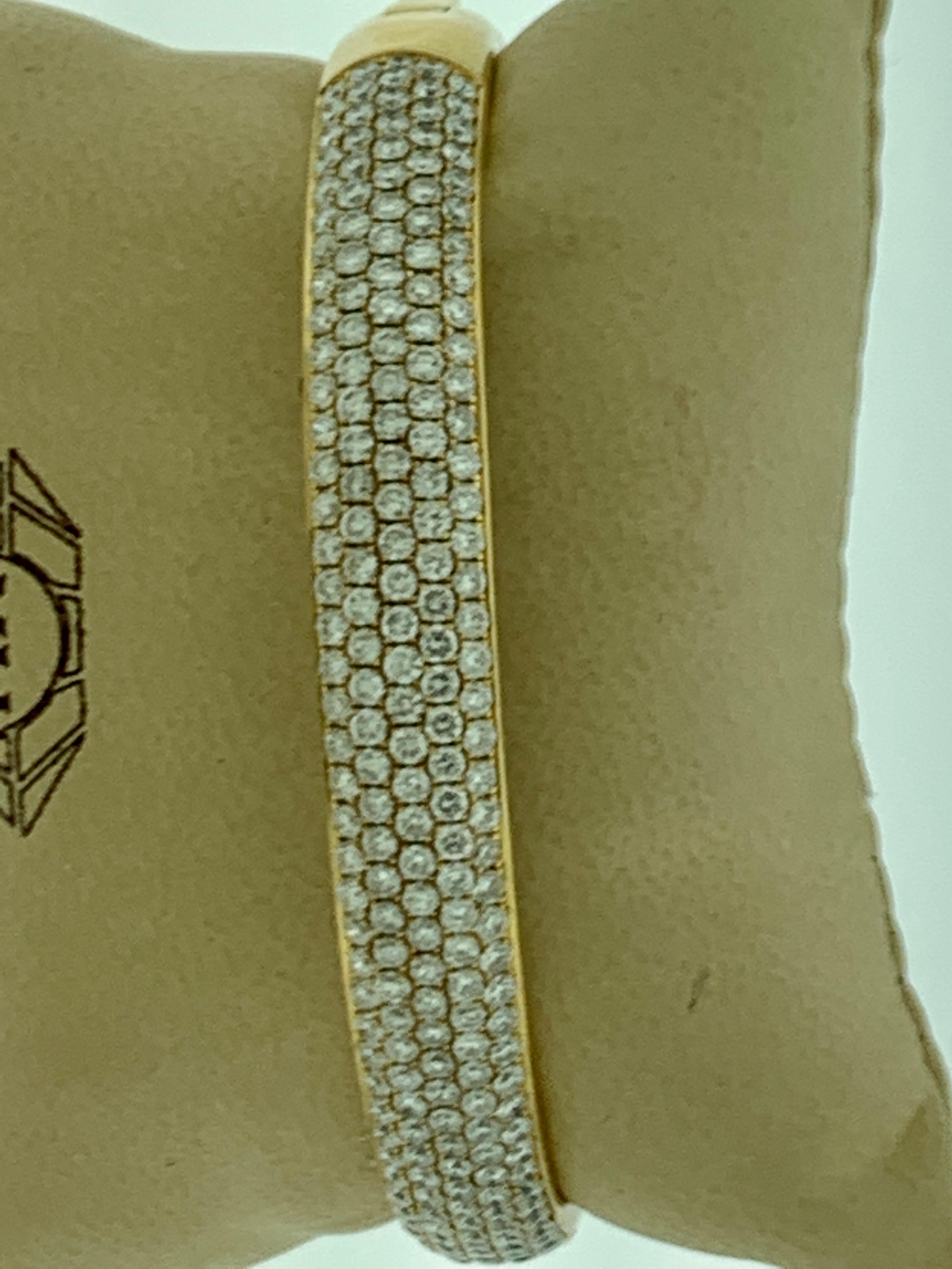 5.5 Ct Diamond Metro Women 18 Kt Yellow Gold 5-Row Diamond Pave Bangle Bracelet 5