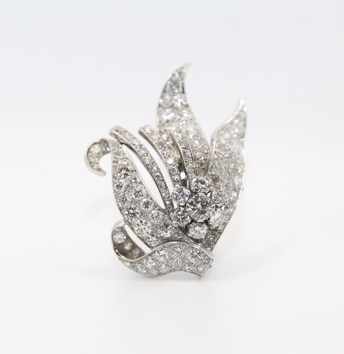5,5 Karat Diamanten Platin Brosche Unisex, 1930 im Angebot 2