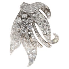 5.5 Ct Diamonds Platinum Brooch Unisex, 1930