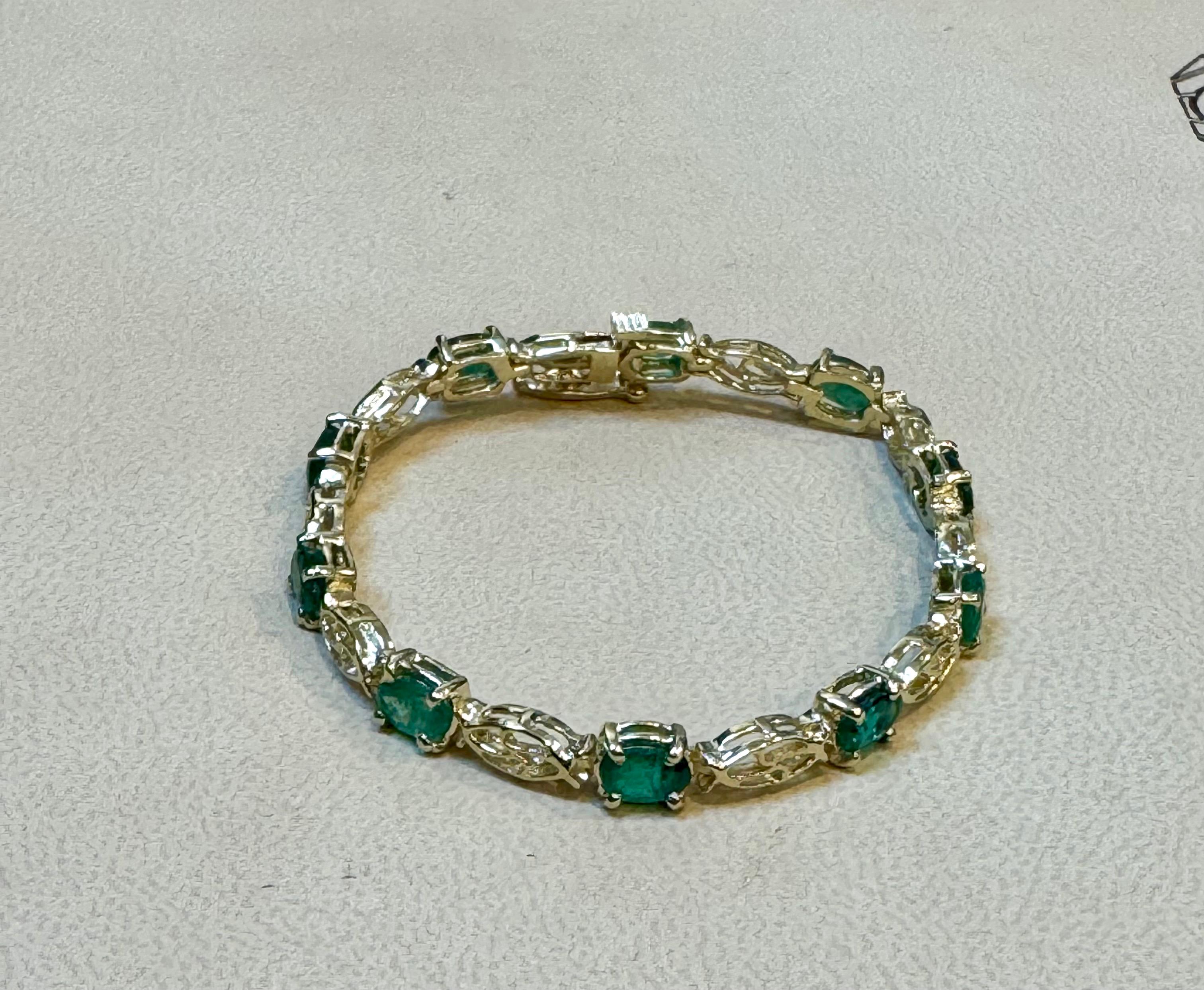 5.5 Ct Natural Emerald & Diamond Cocktail Tennis Bracelet 14 Karat Yellow Gold For Sale 1