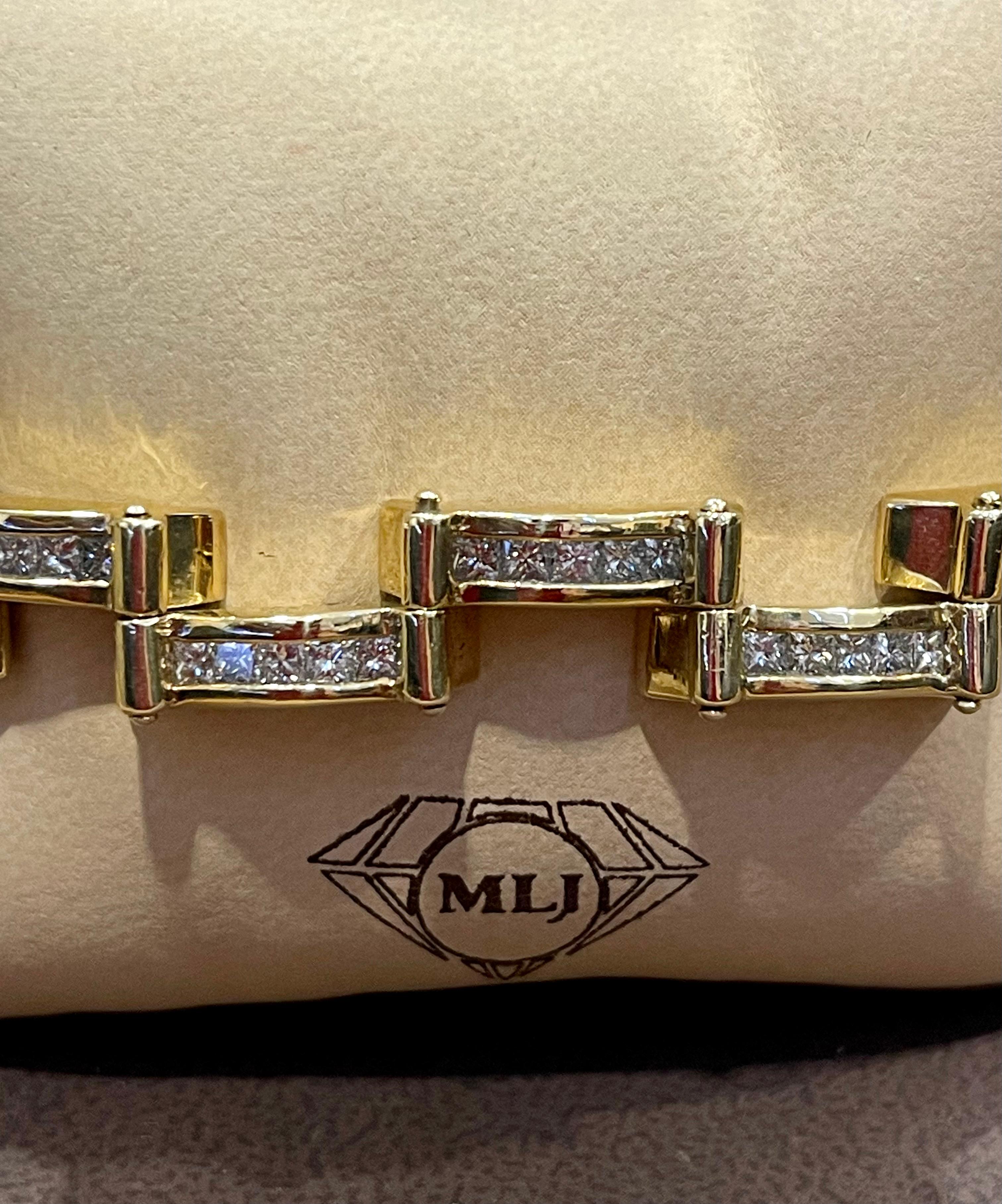 5.5 Ct Princess Cut Diamond Metro Women 18 Kt Yellow Gold Diamond Bracelet In Excellent Condition For Sale In New York, NY