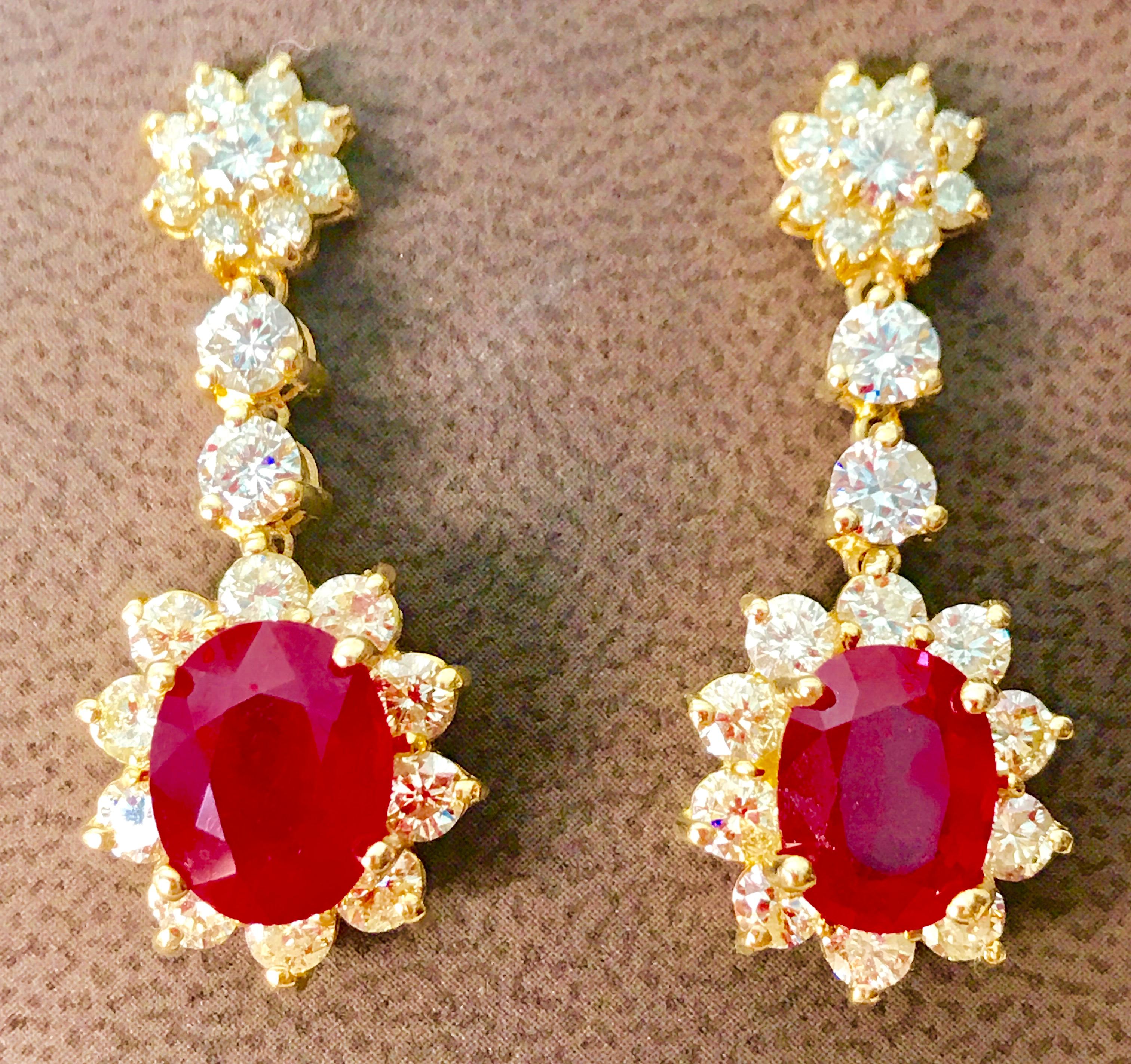 5.5 Carat Ruby and 5 Carat Diamond Hanging or Chandelier Earrings 18 Karat Gold In Excellent Condition In New York, NY
