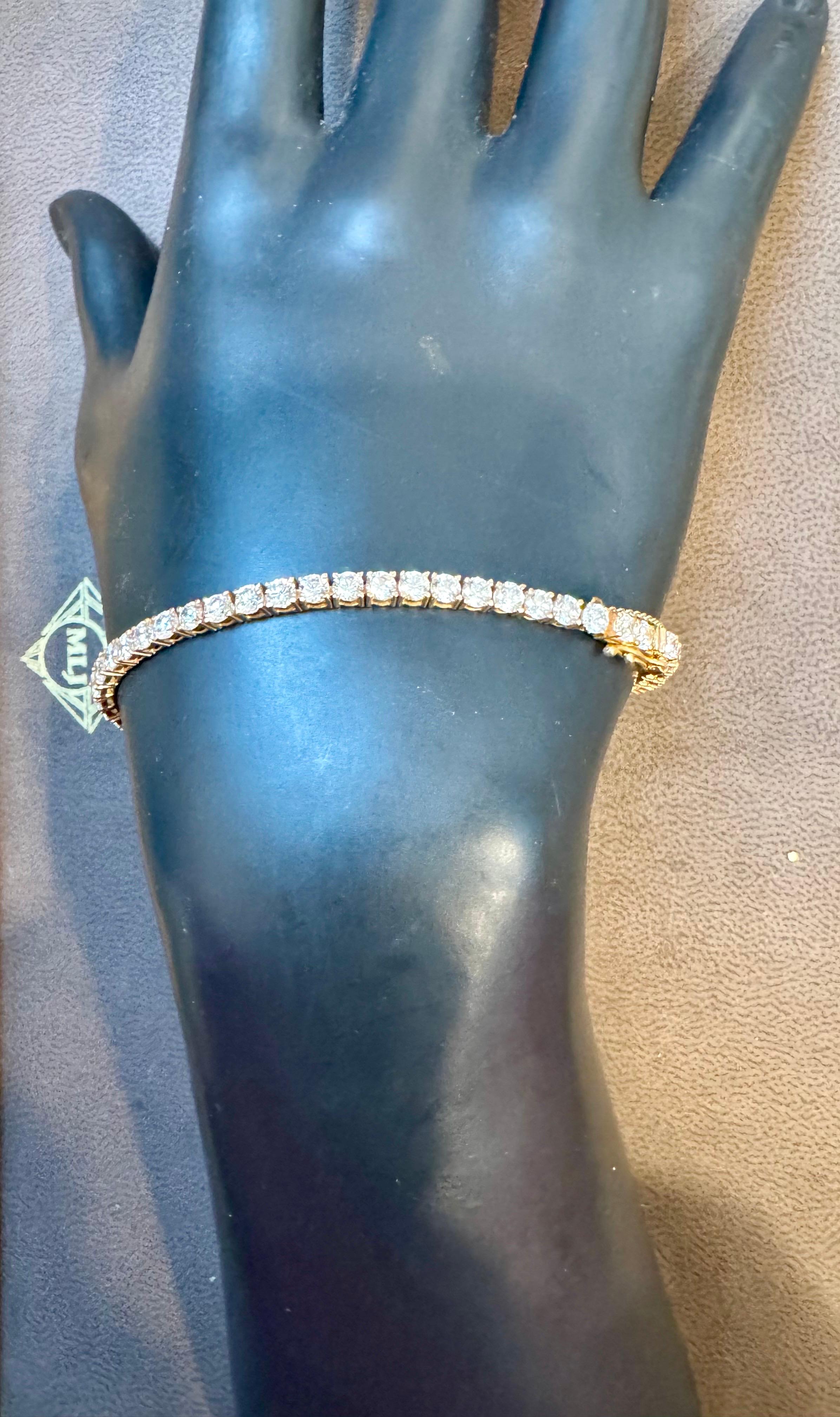 55 Diamants ronds 10-12 Pointer Chaque Bracelet de tennis en or jaune 14 K 6.0 Ct en vente 5