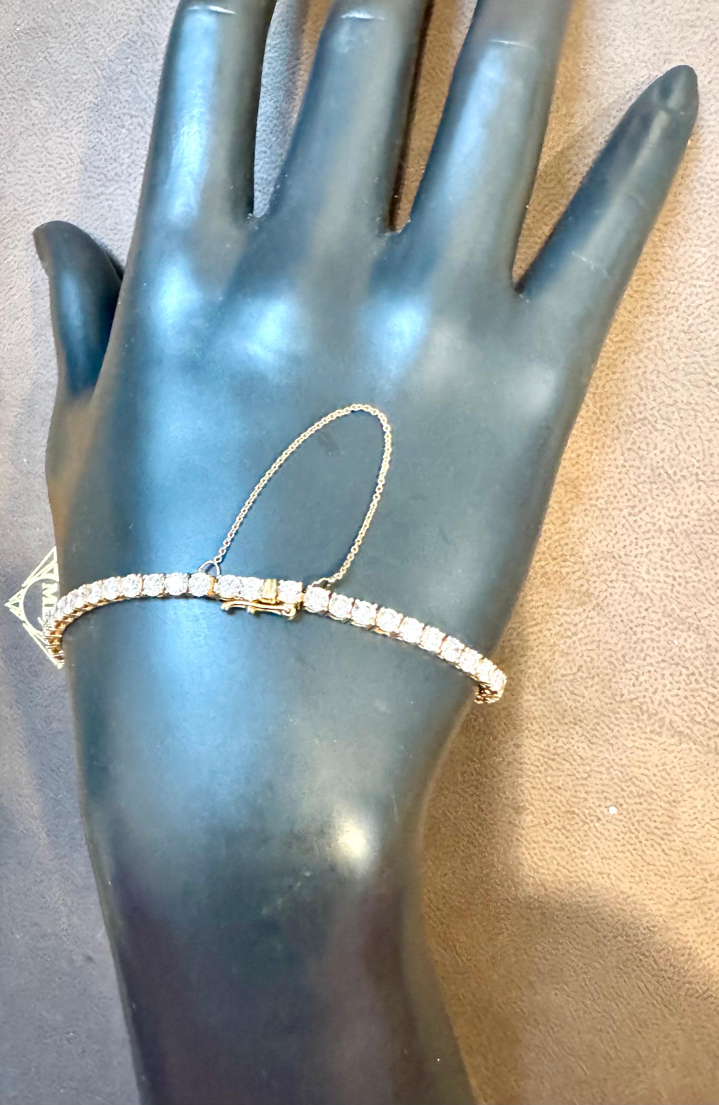 55 Diamants ronds 10-12 Pointer Chaque Bracelet de tennis en or jaune 14 K 6.0 Ct en vente 7
