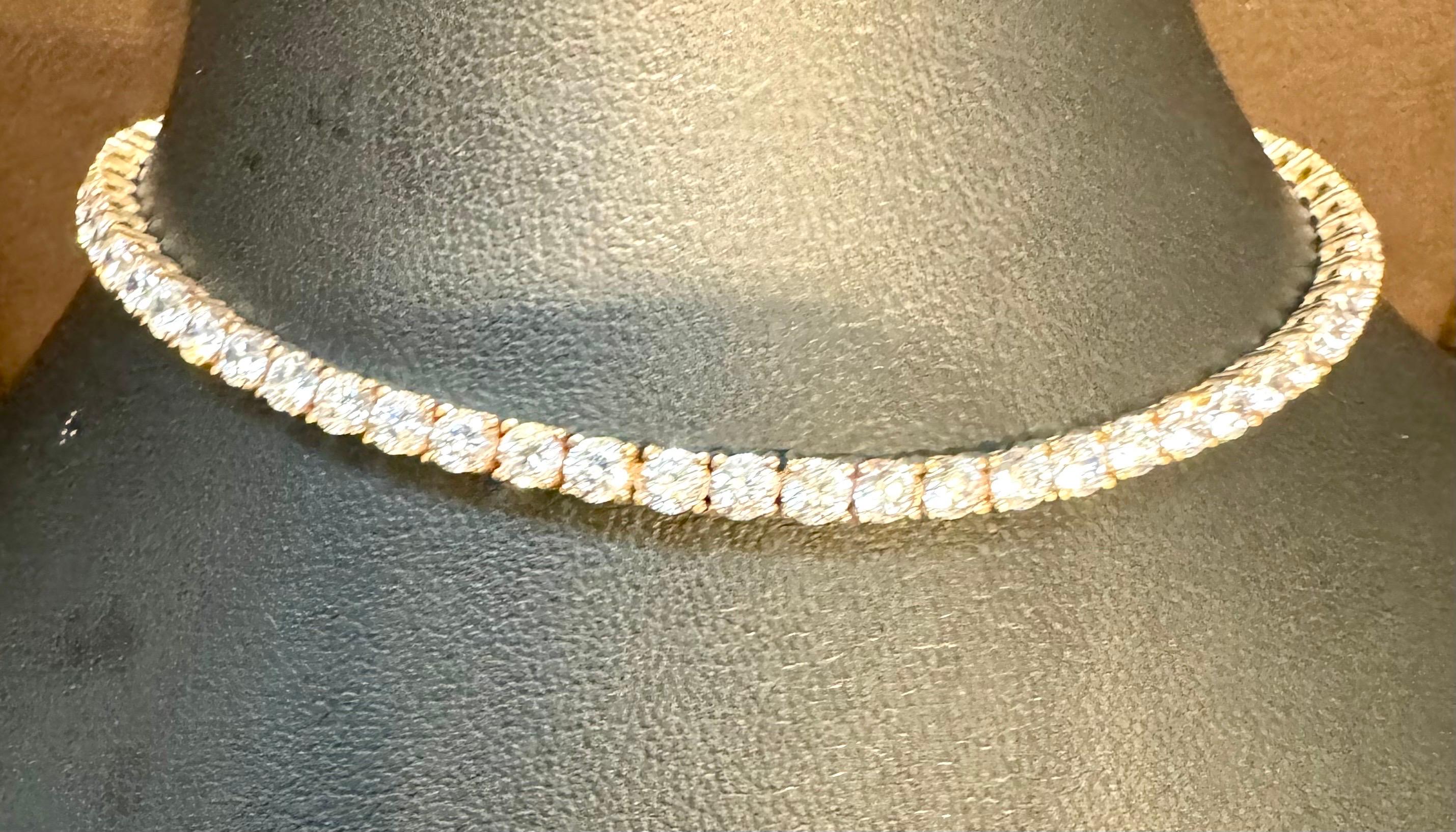 55 Diamants ronds 10-12 Pointer Chaque Bracelet de tennis en or jaune 14 K 6.0 Ct en vente 13
