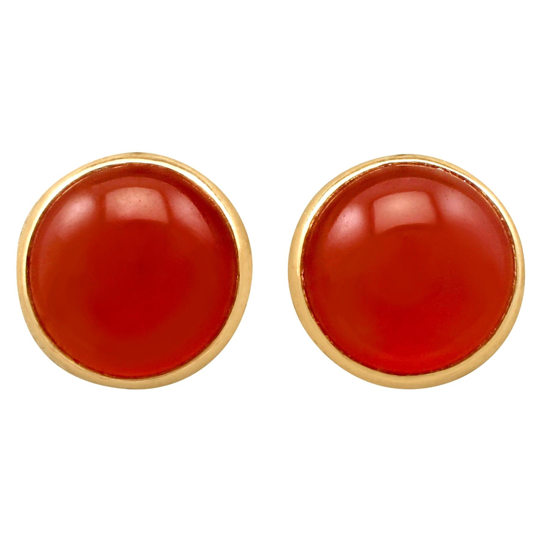 5.50 Carat Cabochon Cut Agate and Yellow Gold Stud Earrings For Sale
