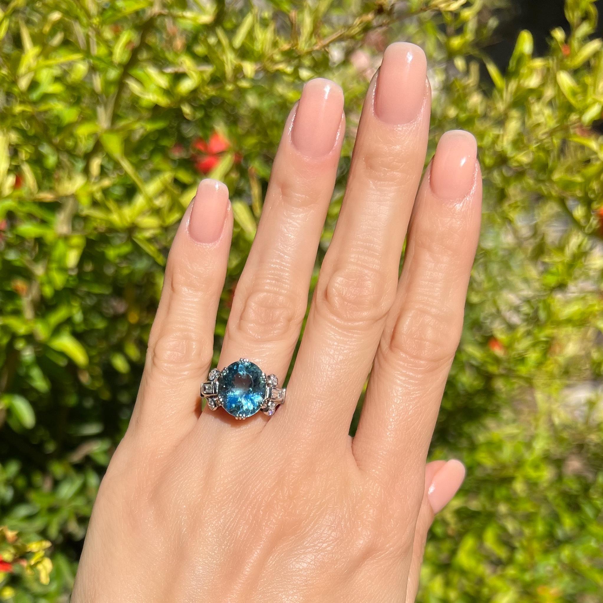 Anillo de oro Art Decó tardío con aguamarina y diamantes de 5,50 quilates Estate Fine Jewelry Corte mixto en venta