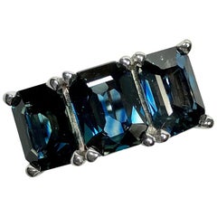 5.50 Carat Blue Natural Sapphire Three-Stone Wedding Ring White Gold (anneau de mariage à trois pierres)