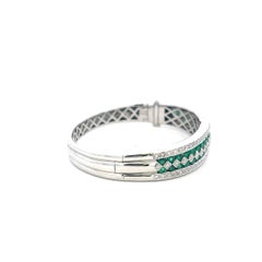 5.50 Carat Emerald 1.50 Carat Round Brilliant Diamond 14K WG Bangle Bracelet
