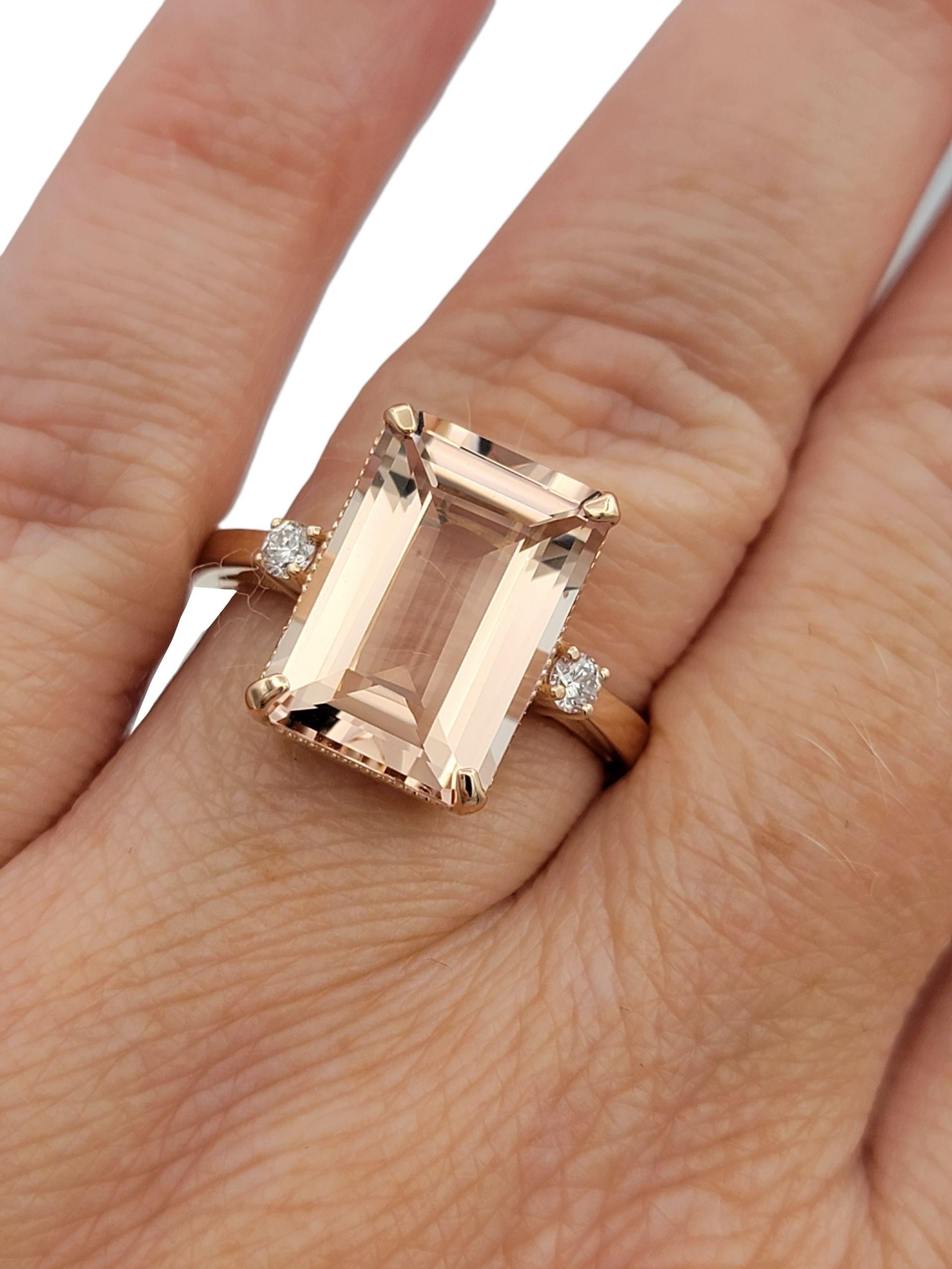 5,50 Karat Morganit-Ring mit Smaragdschliff und Diamant-Akzenten aus 14 Karat Roségold im Angebot 3