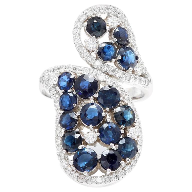 5.50 Carat Exquisite Natural Blue Sapphire and Diamond 14K Solid White Gold Ring For Sale