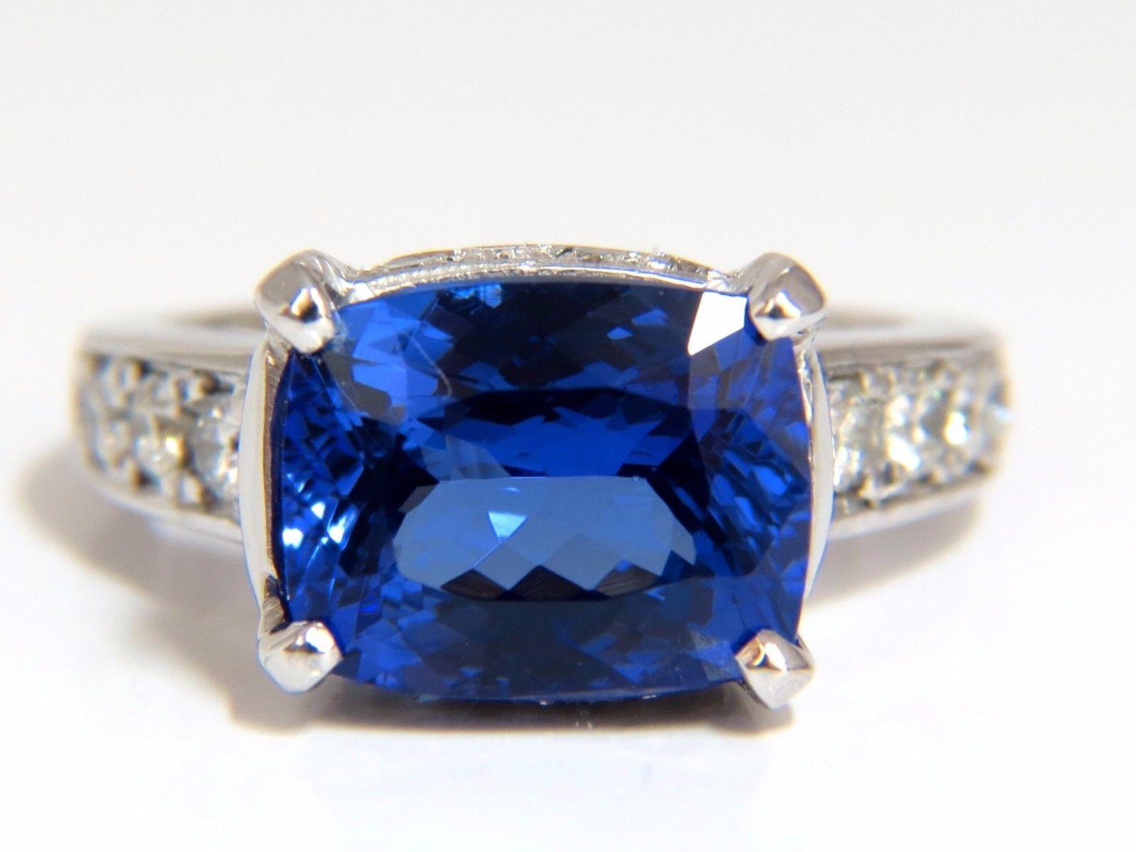 5.50 Carat Natural Cushion Sparkling Blue Tanzanite Diamonds Ring 14 Karat 4