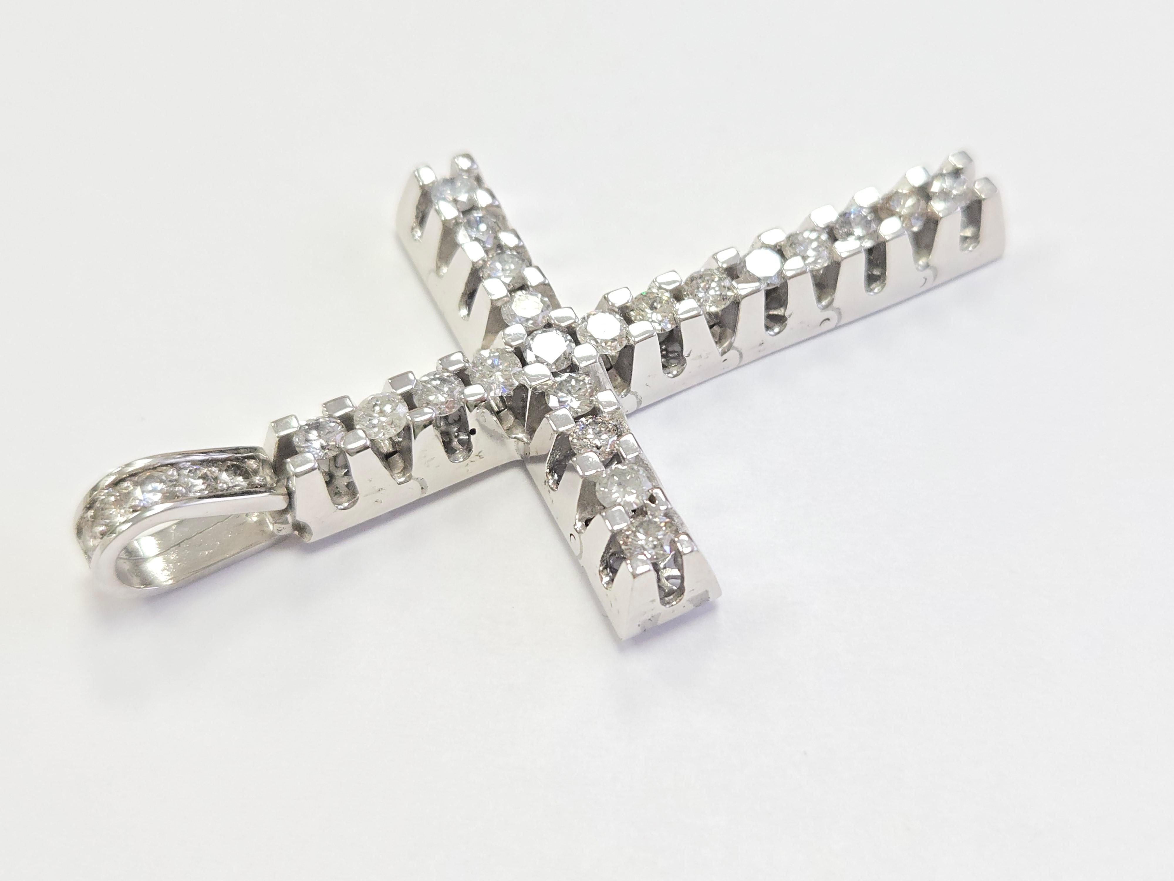 5.50 Carat Natural Diamond Cross Pendant 14 Karat White Gold For Sale 1