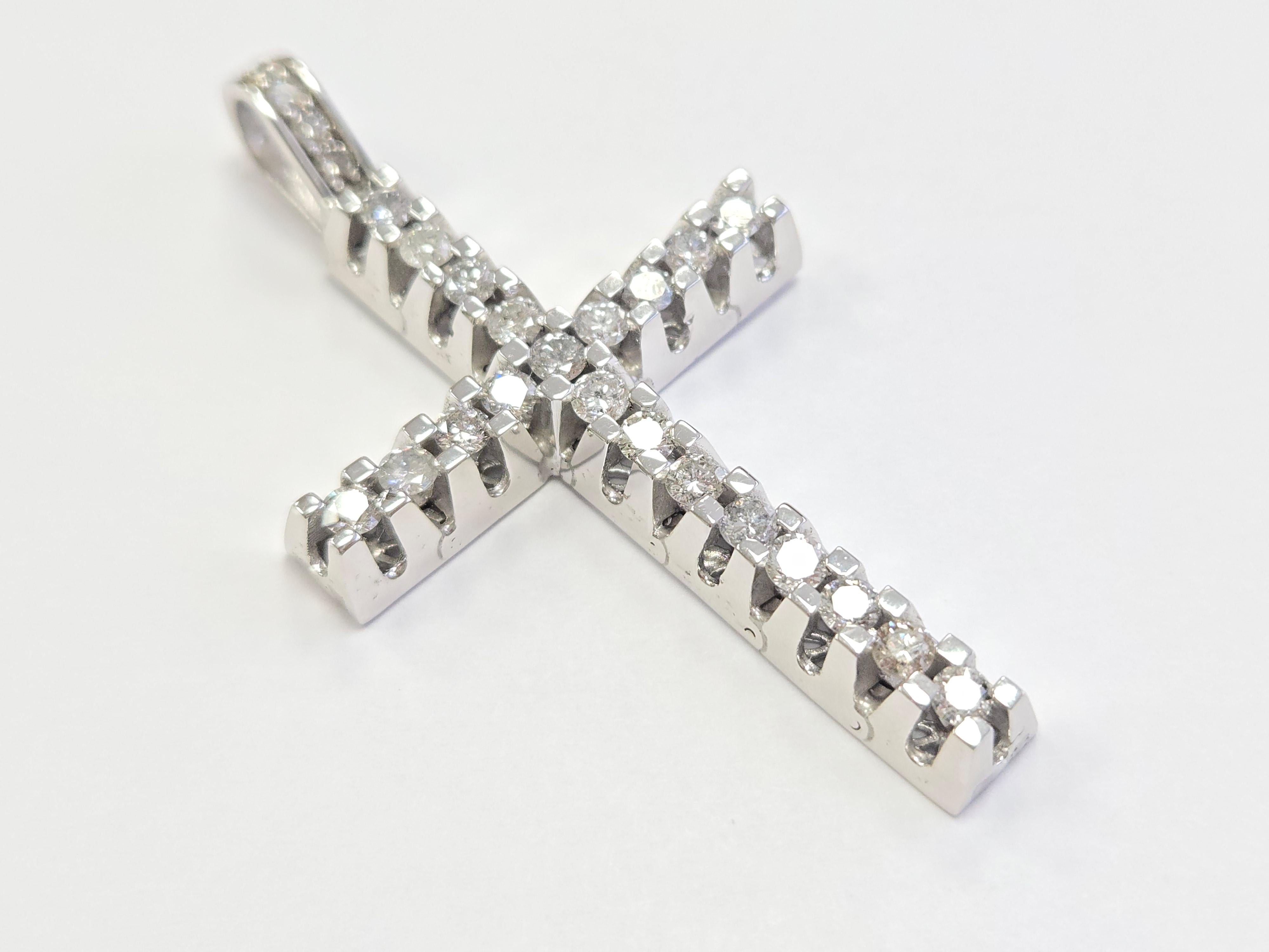 5.50 Carat Natural Diamond Cross Pendant 14 Karat White Gold For Sale 3